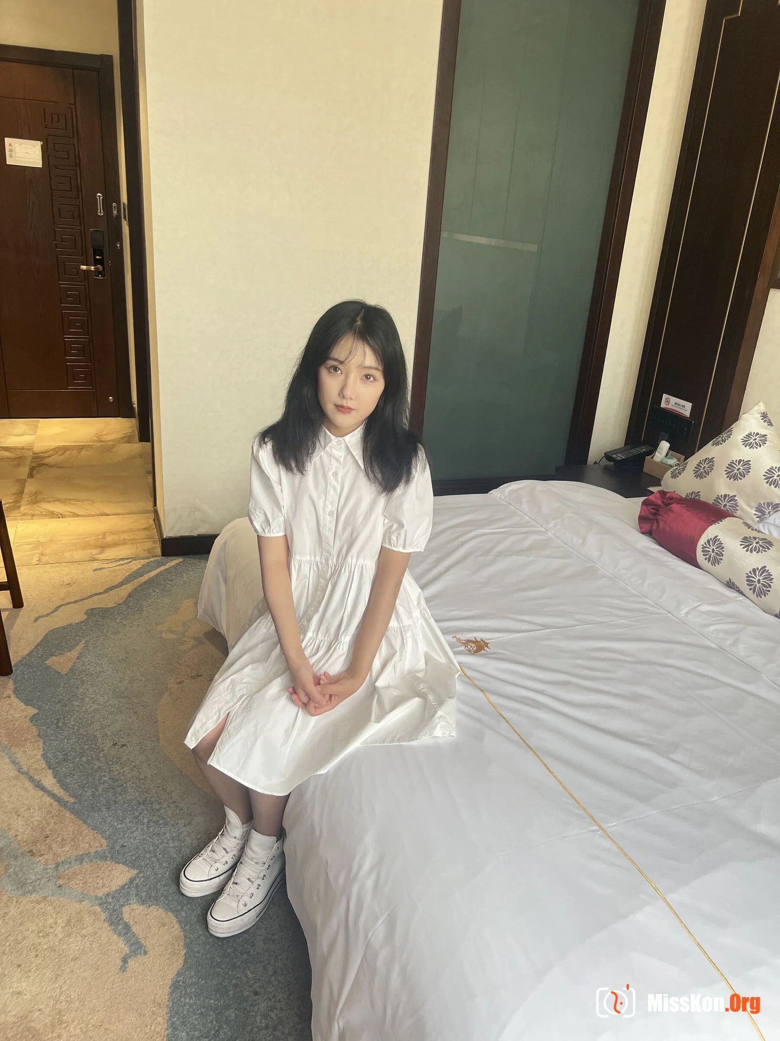 Nude photo set of Chinese model: Little new (2022-07-09) - Photo 5