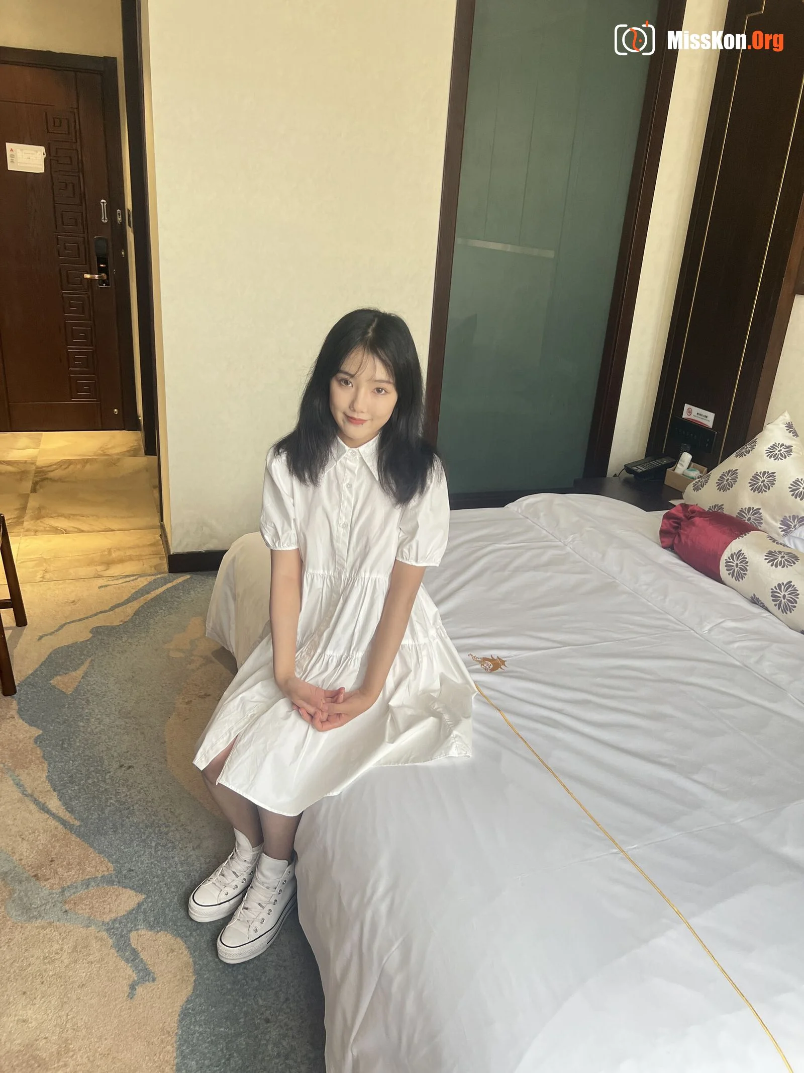 Nude photo set of Chinese model: Little new (2022-07-09) - Photo 6