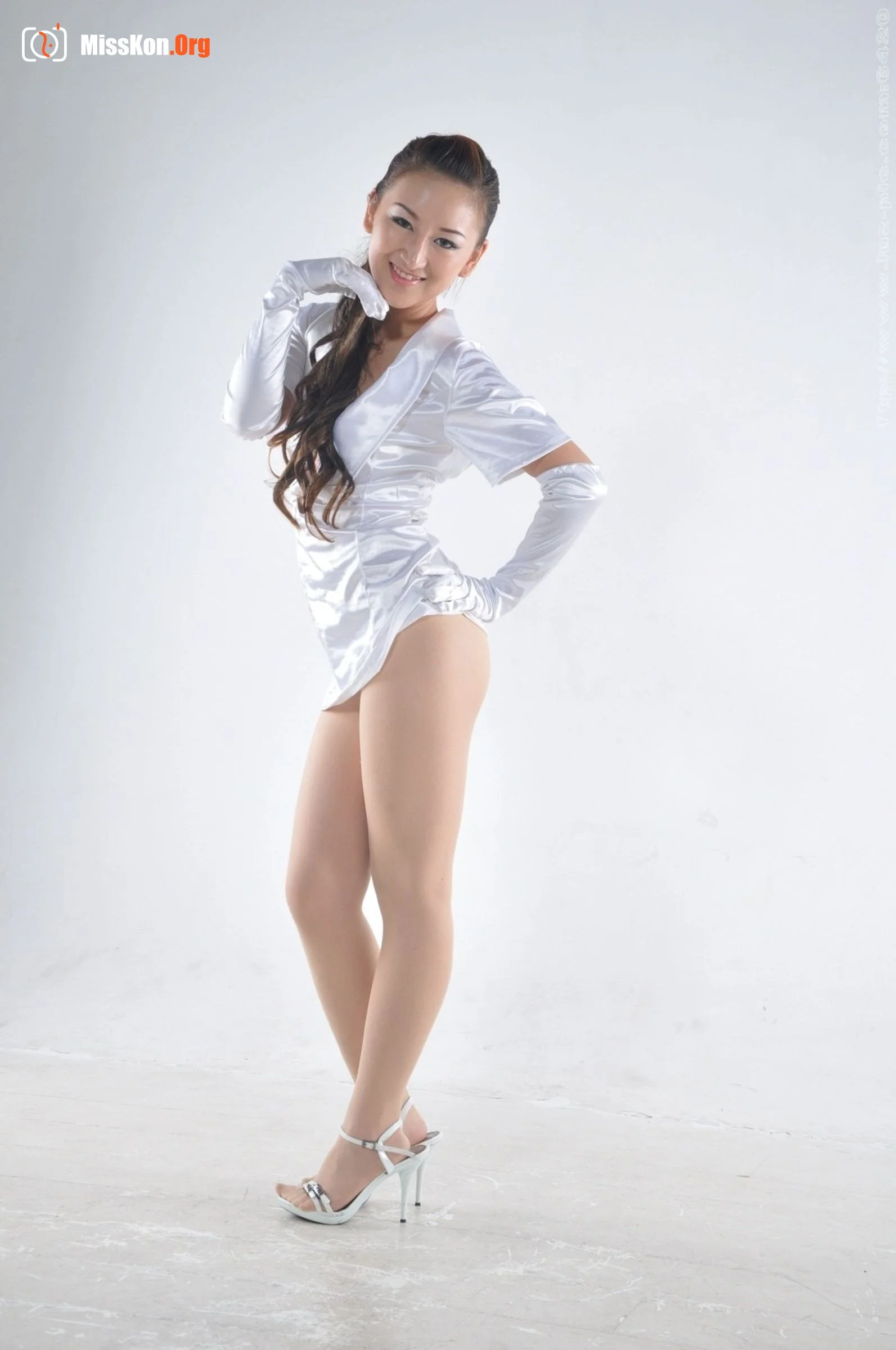 Nude photo set of Chinese model: Little witch (2009-09-04) - Photo 8