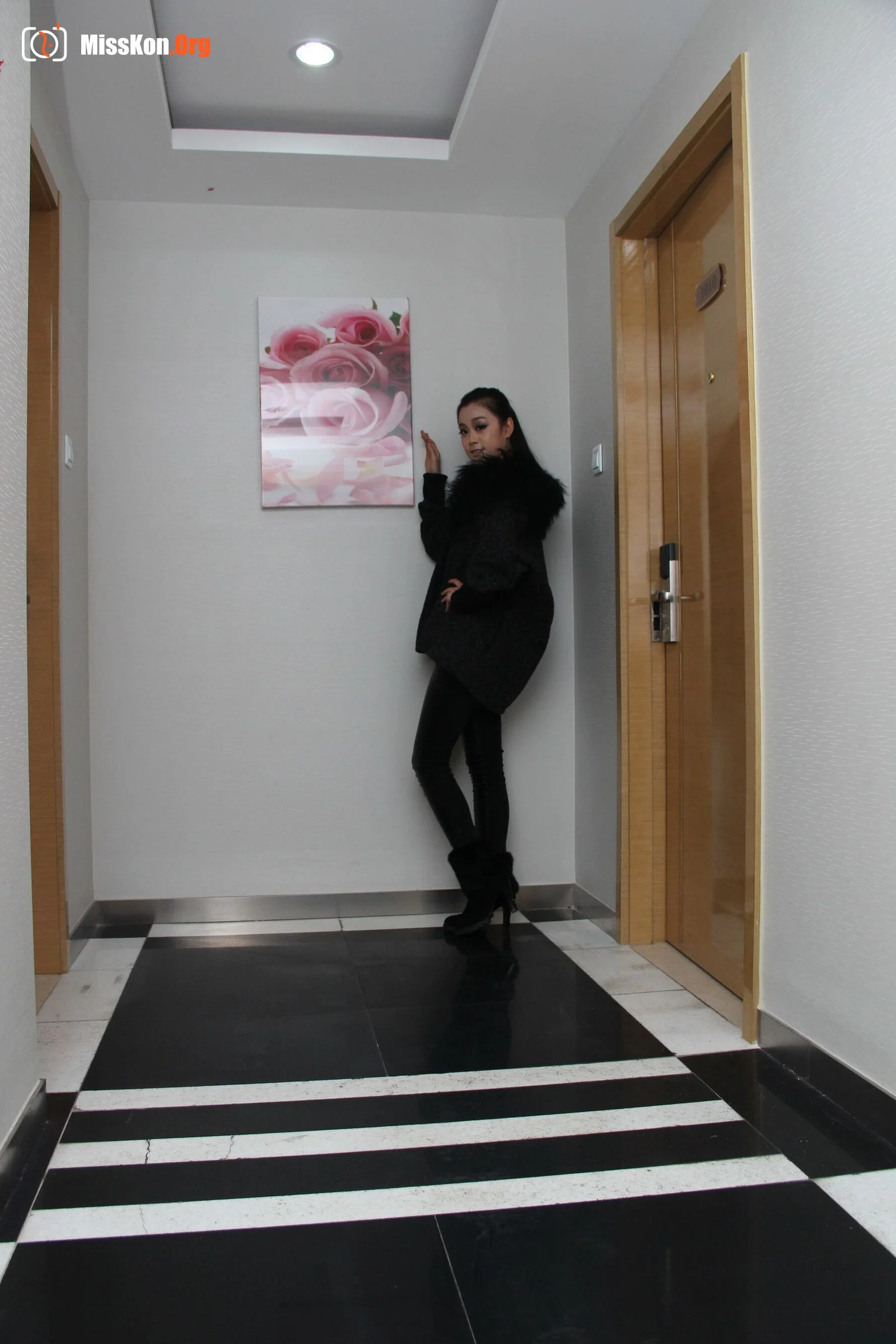 Nude photo set of Chinese model: Liu Shiqi (2012-11-24) - Photo 2