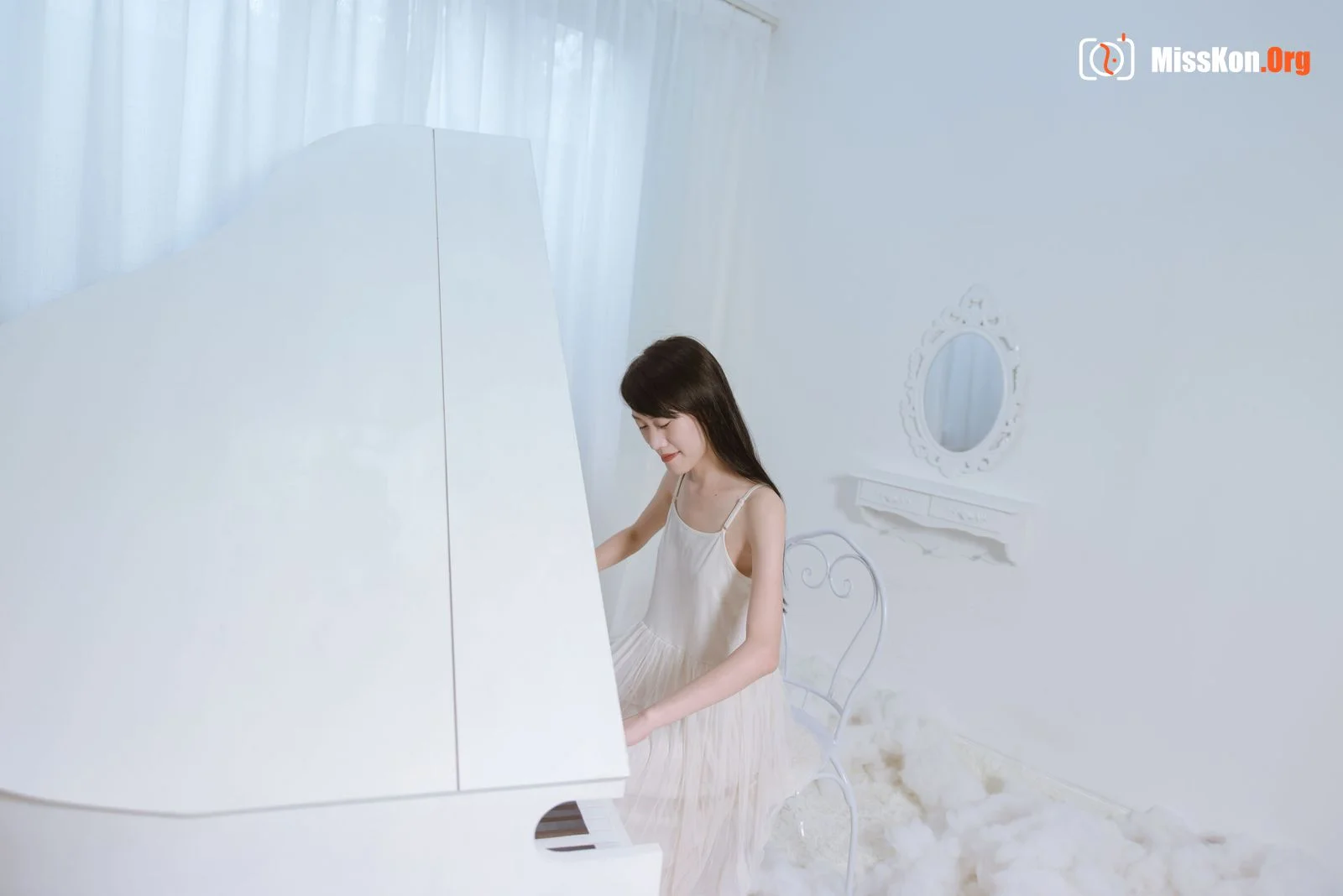 Nude photo set of Chinese model: Lola (2016-07-09) - Photo 5