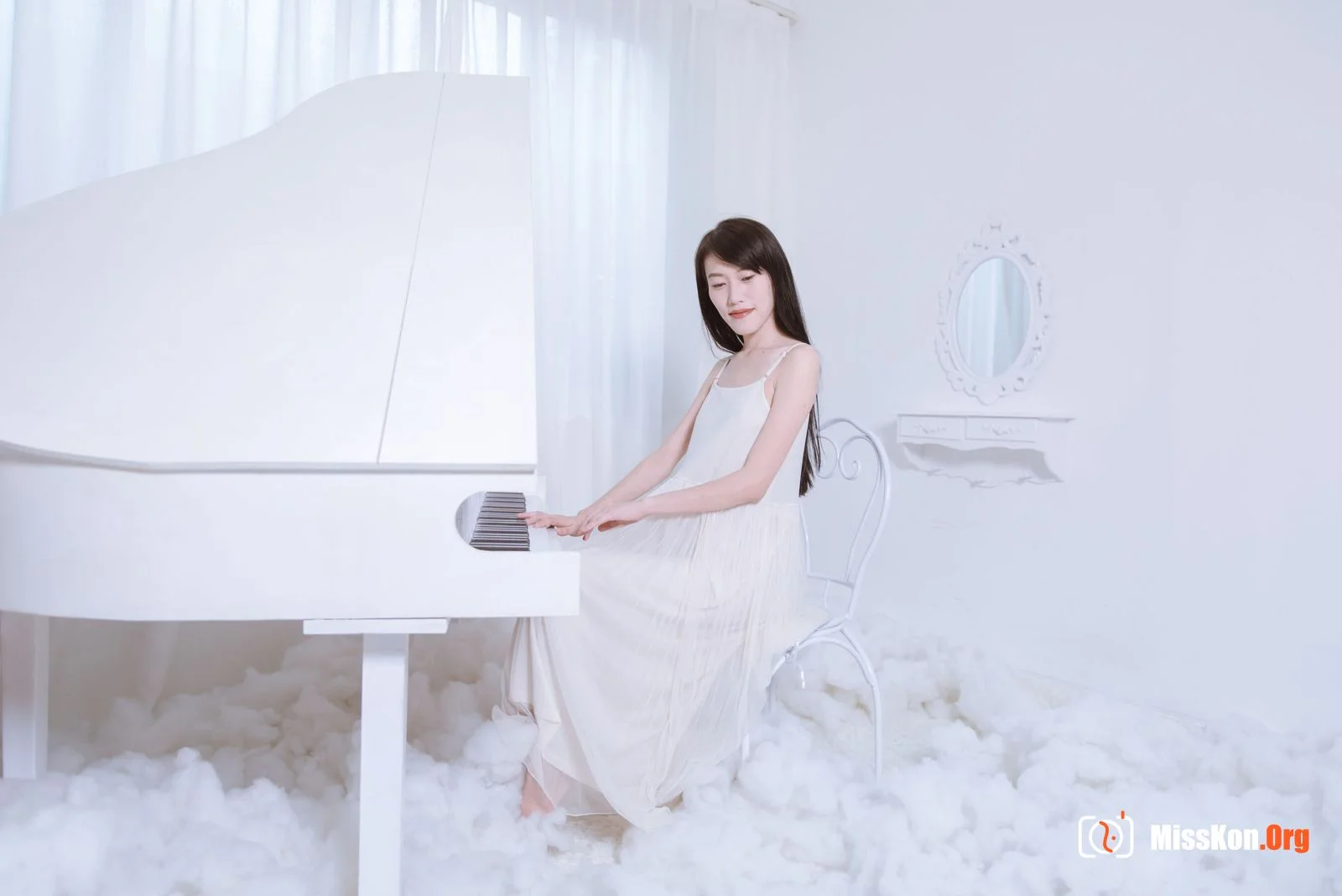 Nude photo set of Chinese model: Lola (2016-07-09) - Photo 7