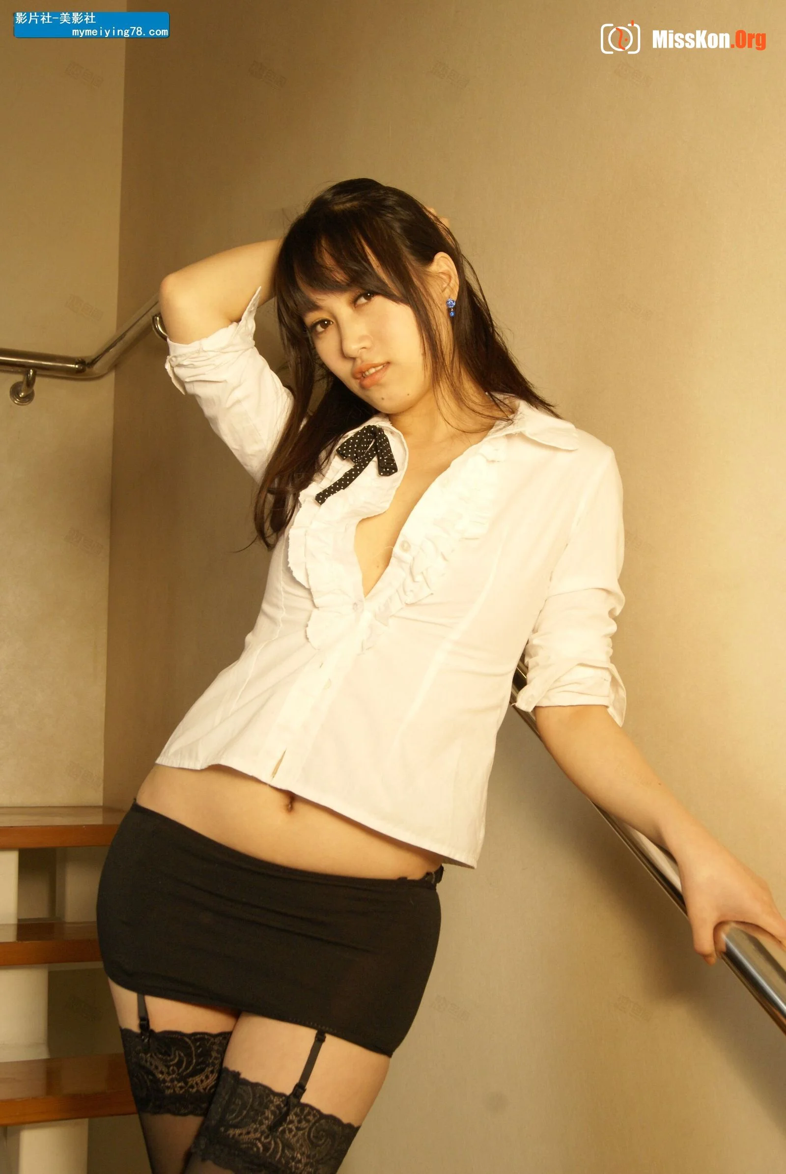 Nude photo set of Chinese model: Lu Yao (2011-04-04) - Photo 4