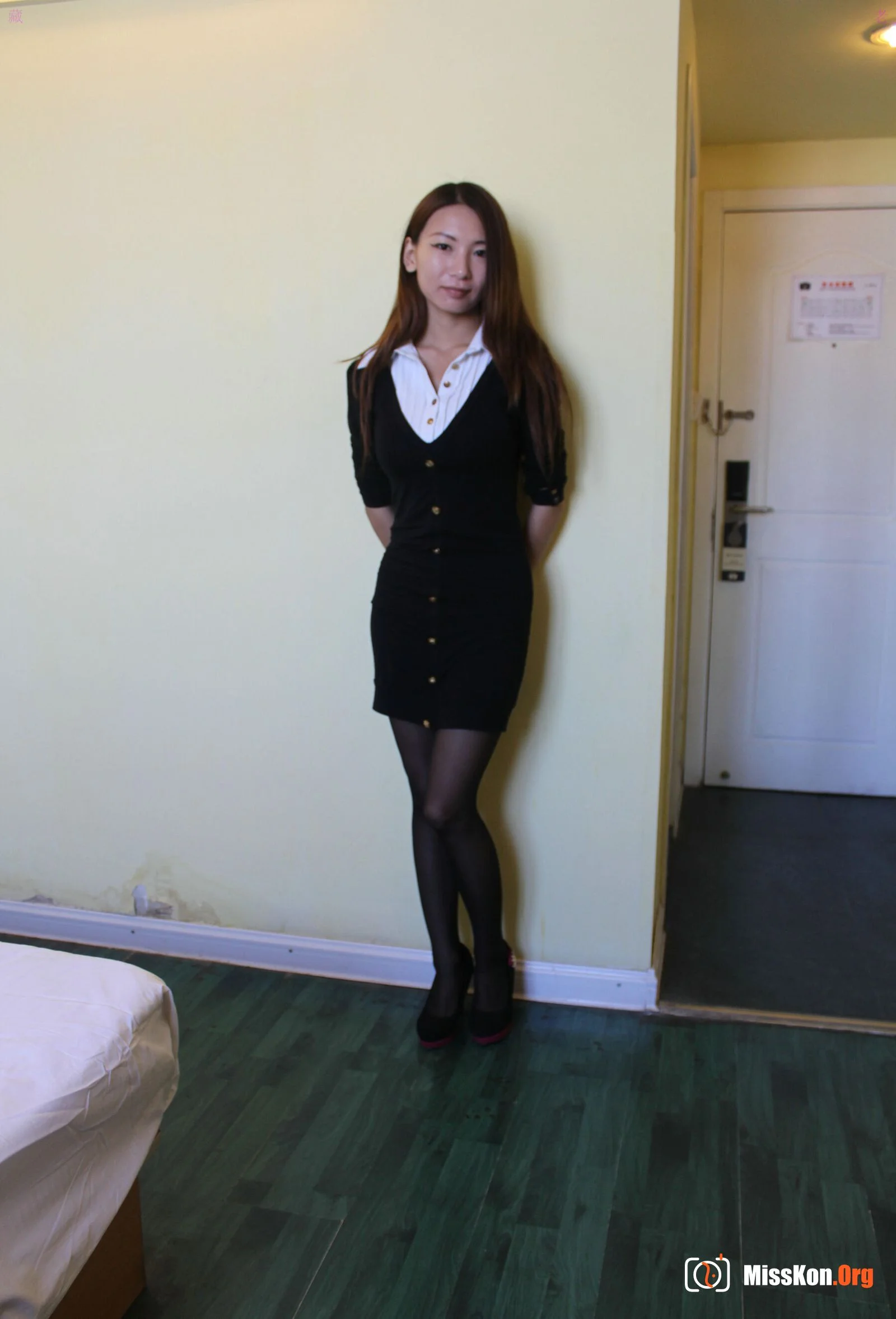 Nude photo set of Chinese model: Lulan (2014-09-01) - Photo 8