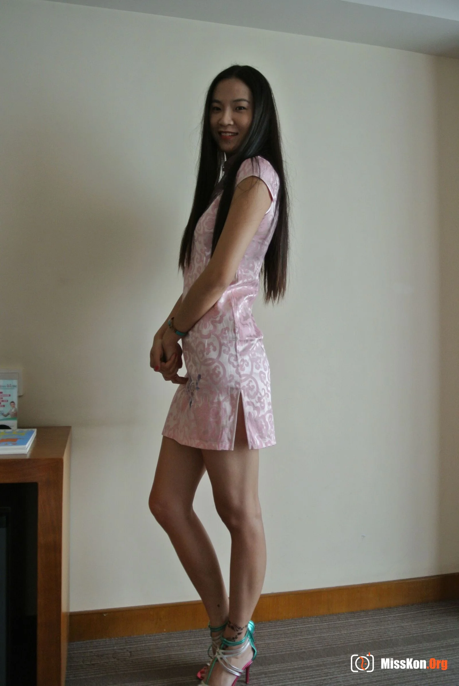 Nude photo set of Chinese model: Lulu & bestie double (2013-11-21) - Photo 15