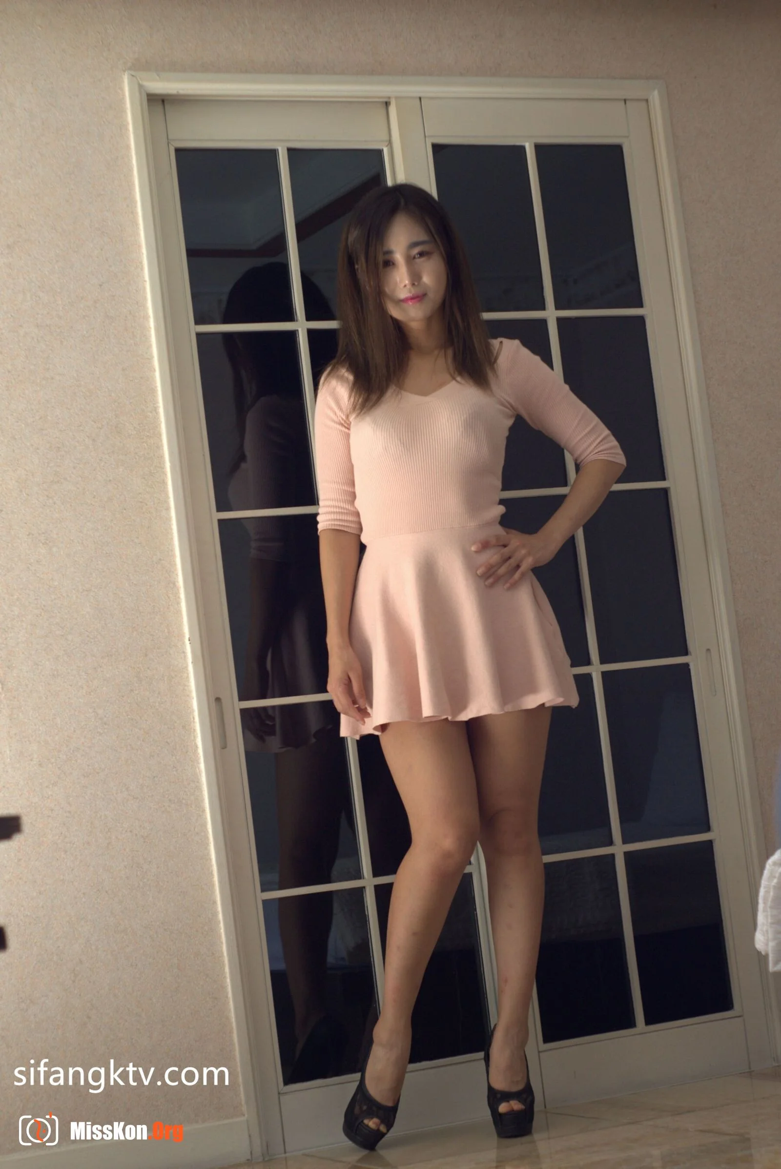 Nude photo set of Chinese model: Luo Xi (2020-08-20) - Photo 10
