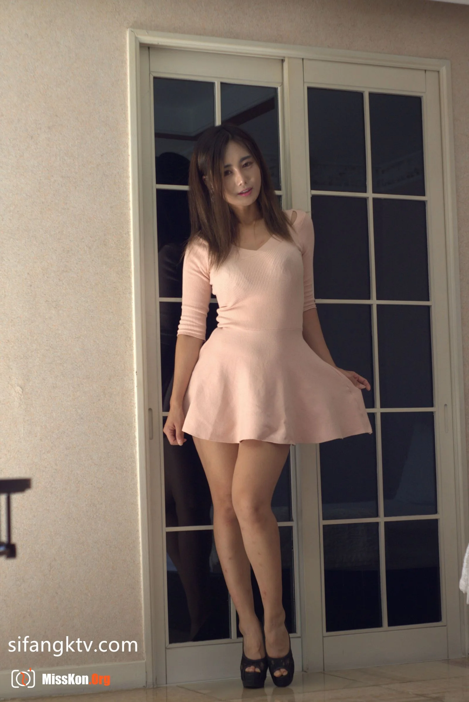 Nude photo set of Chinese model: Luo Xi (2020-08-20) - Photo 9