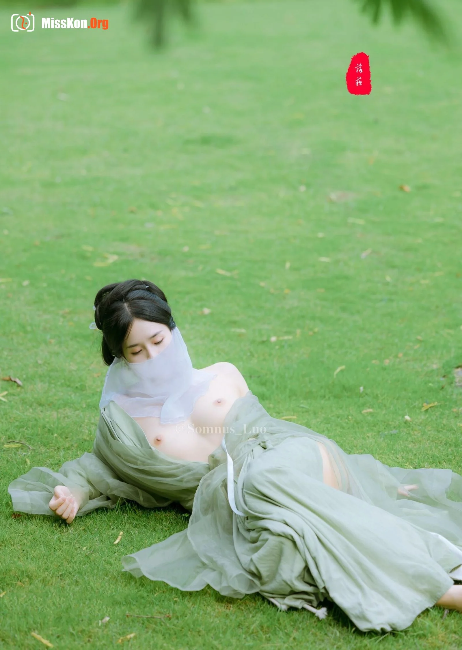 Nude photo set of Chinese model: Luosu - Photo 14