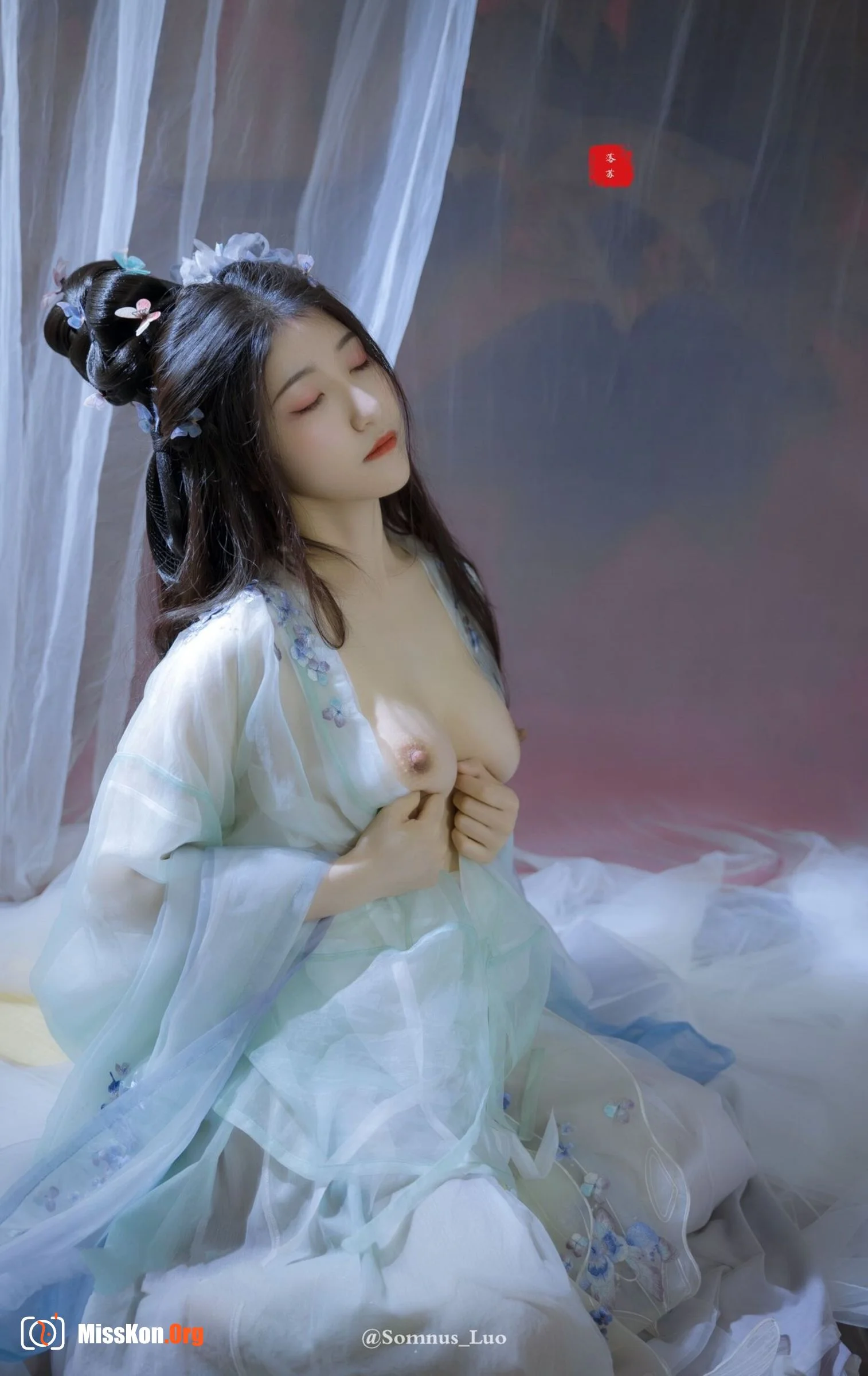 Nude photo set of Chinese model: Luosu - Photo 15