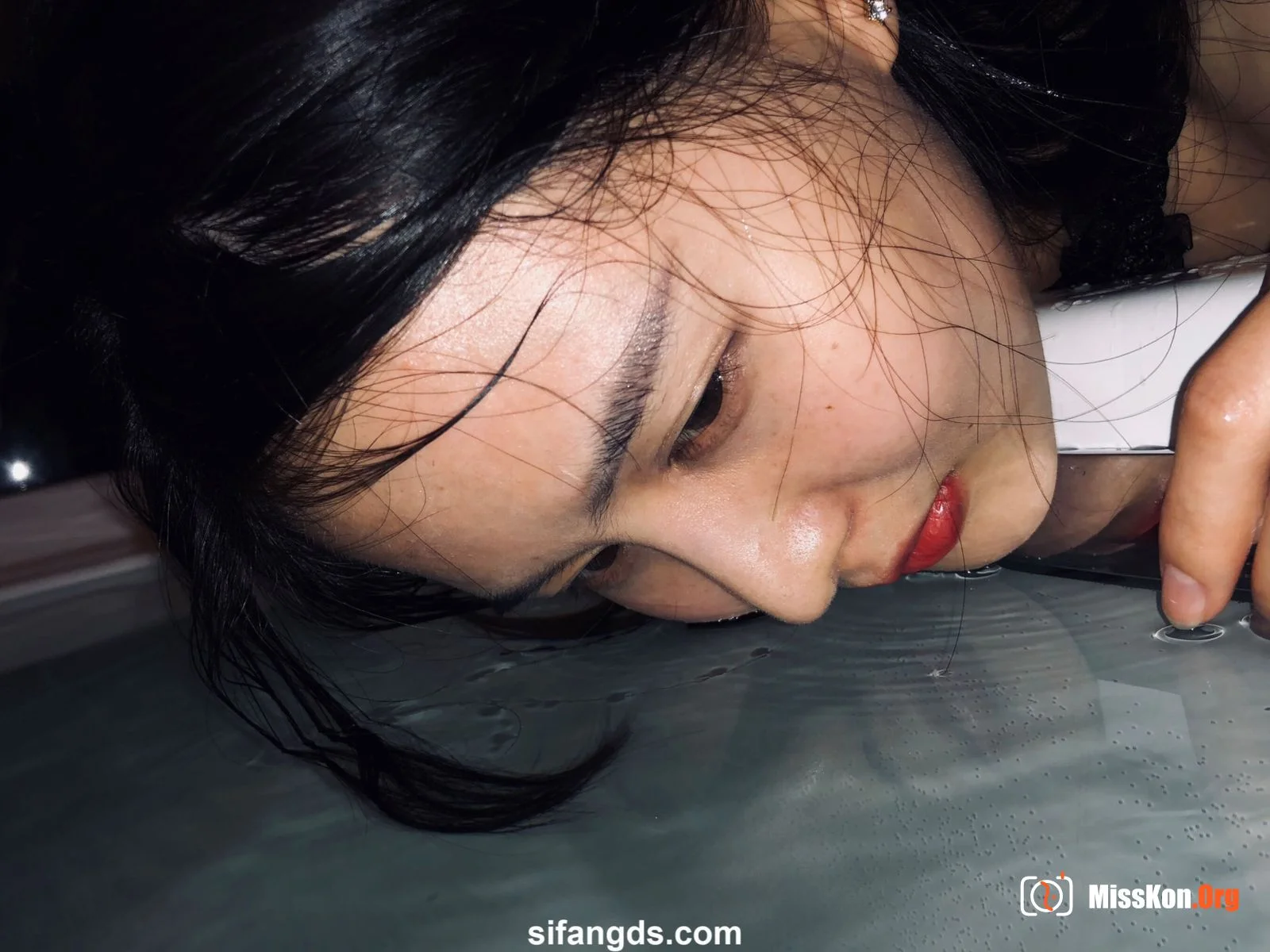 Nude photo set of Chinese model: Mei Ji (2018-05-24) - Photo 9