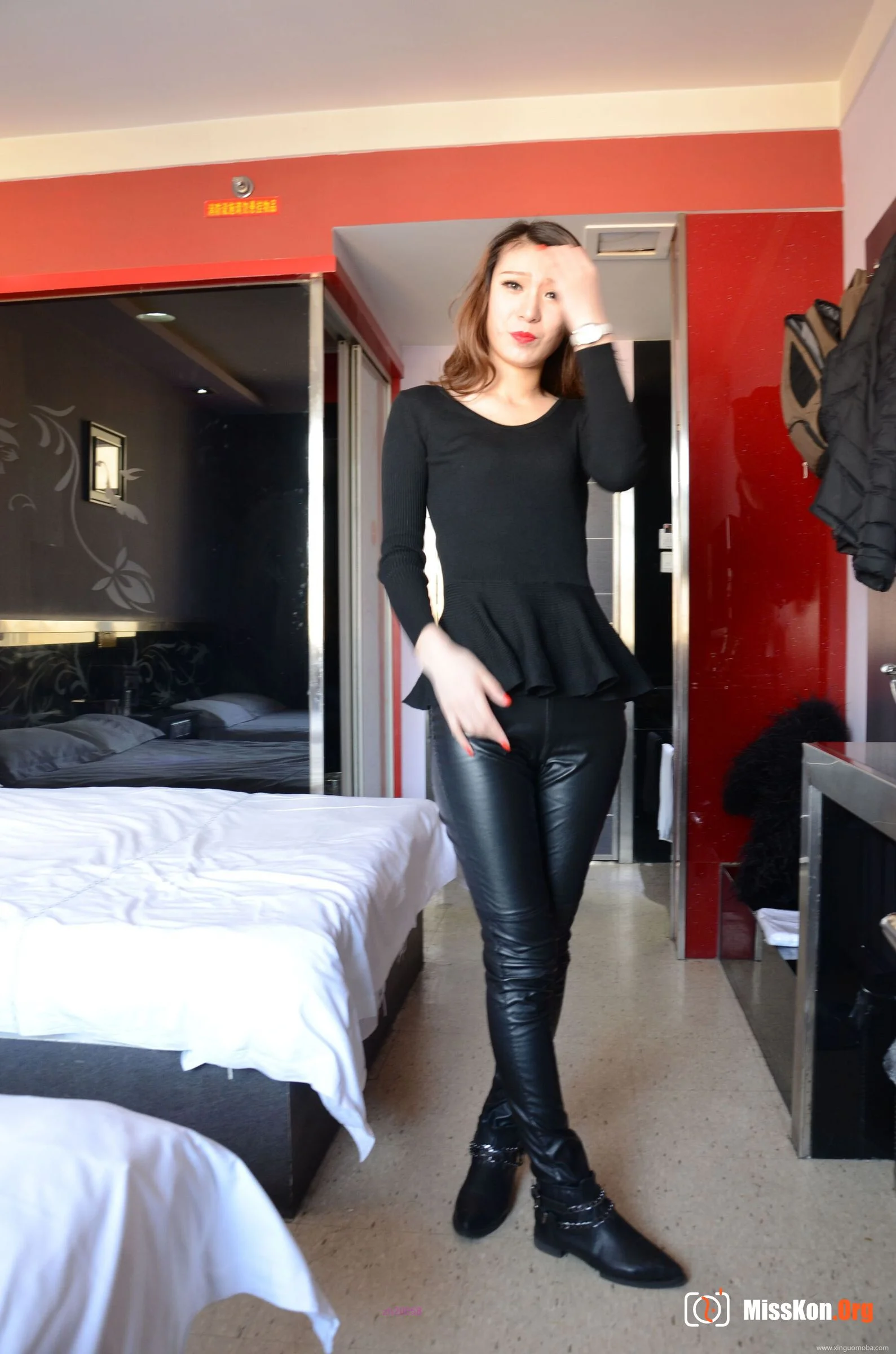 Nude photo set of Chinese model: Meihua (2015-01-16) - Photo 7