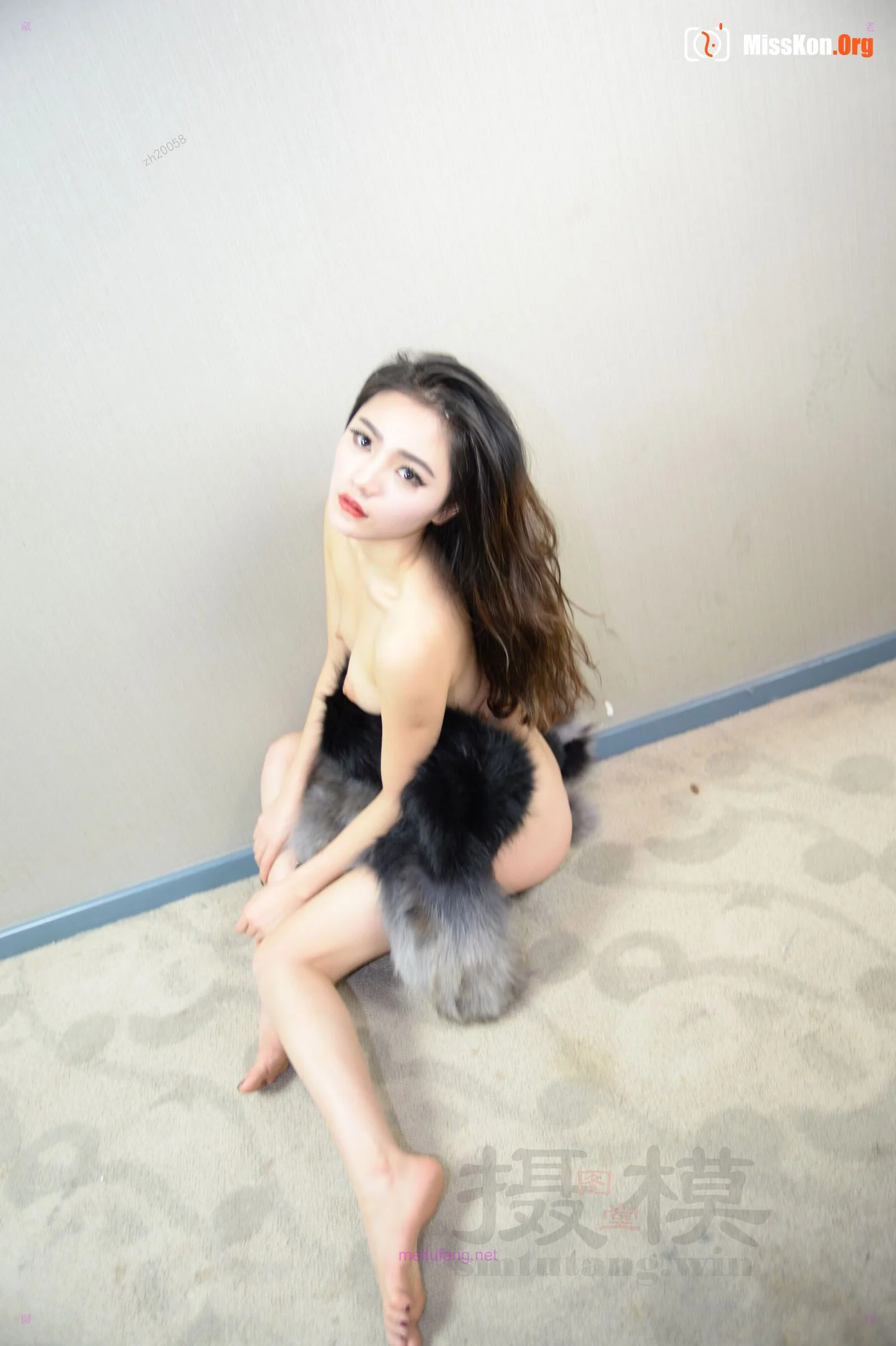 Nude photo set of Chinese model: Milan - Photo 7