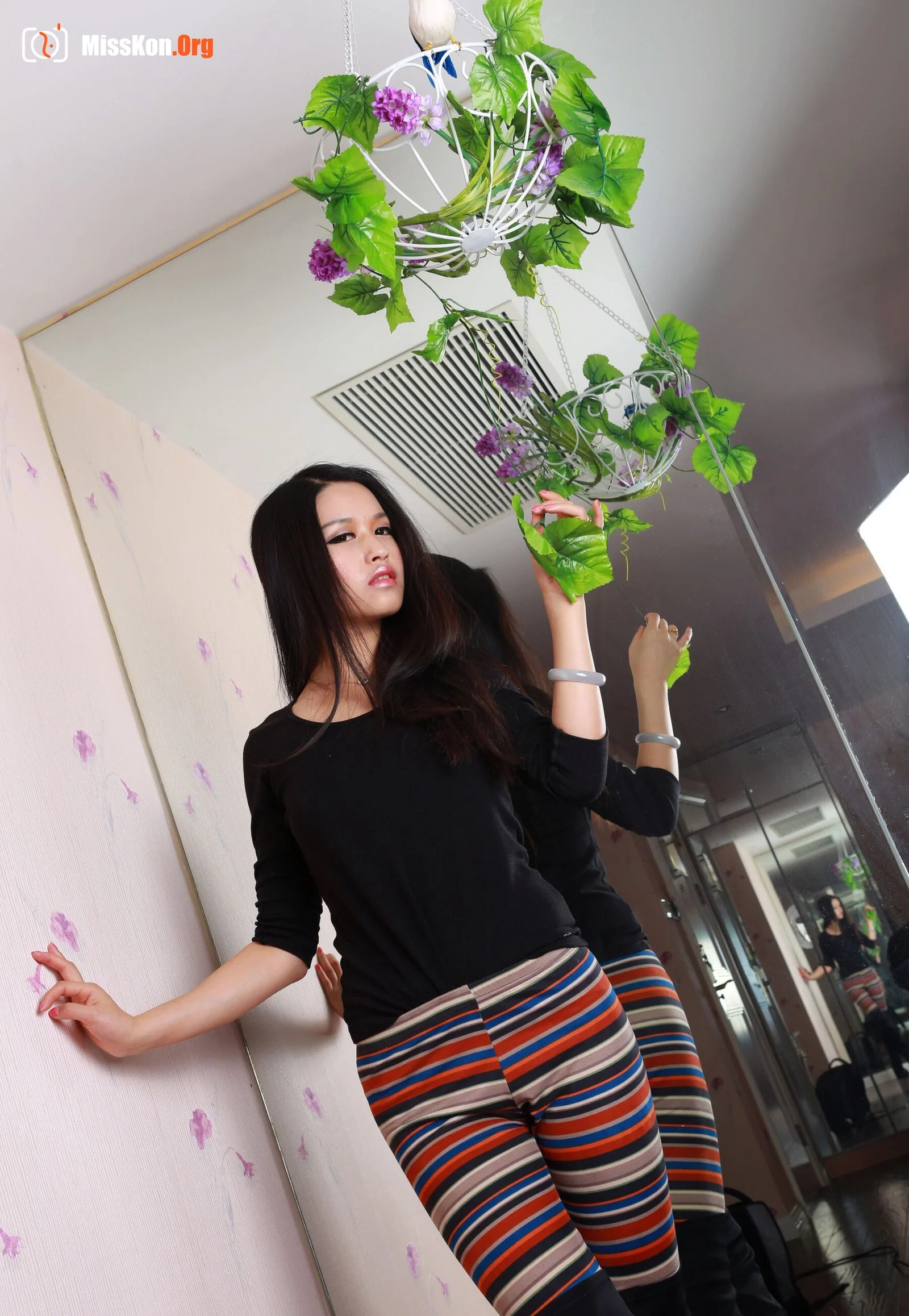 Nude photo set of Chinese model: Milin - Photo 17