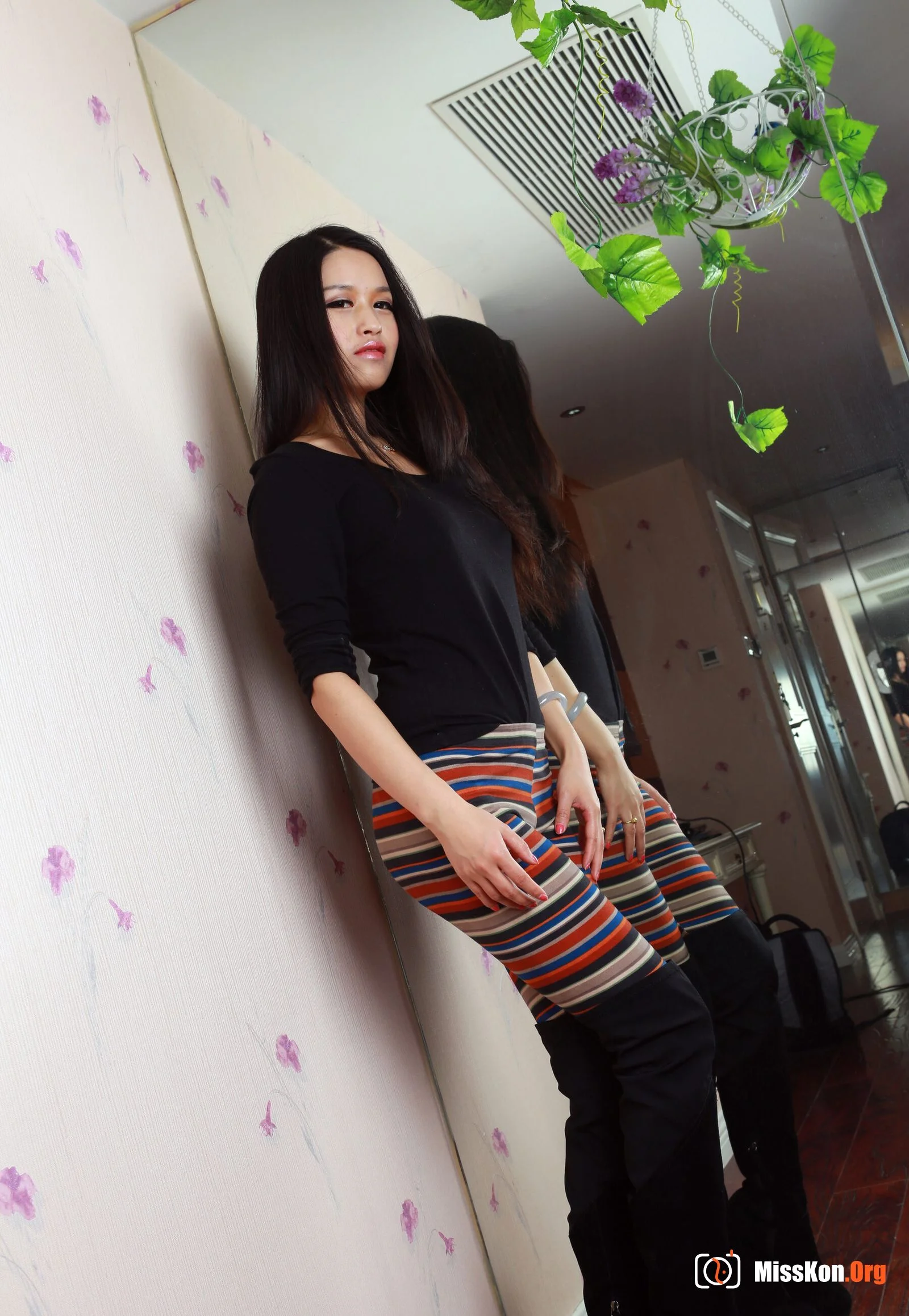 Nude photo set of Chinese model: Milin - Photo 8