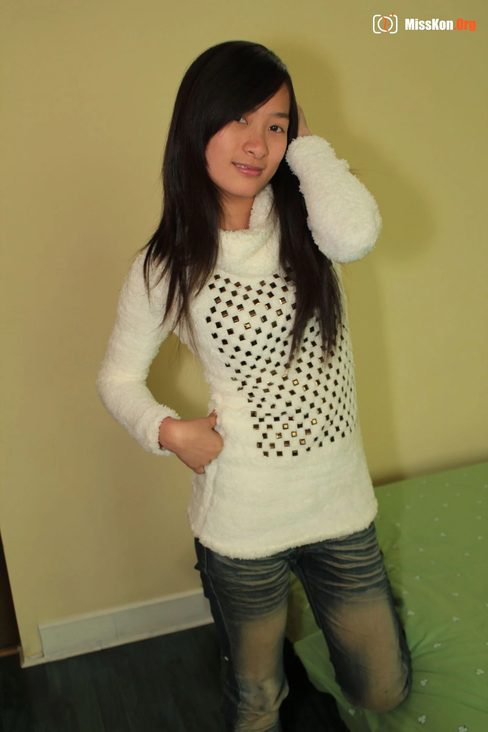 Nude photo set of Chinese model: Millet (2011-01-08) - Photo 12