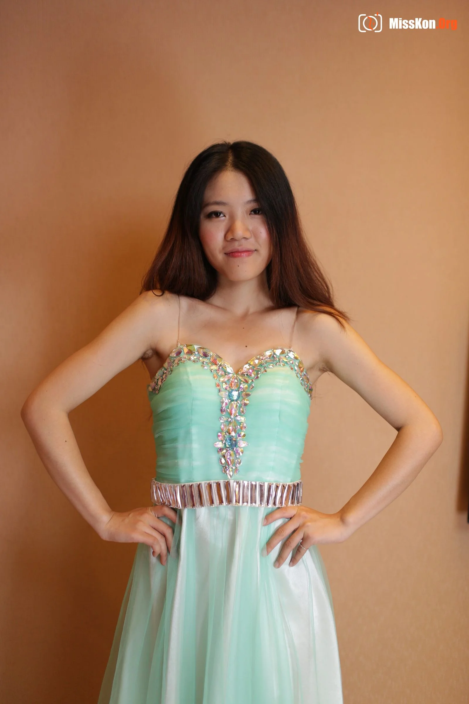 Nude photo set of Chinese model: Mimi - Photo 10