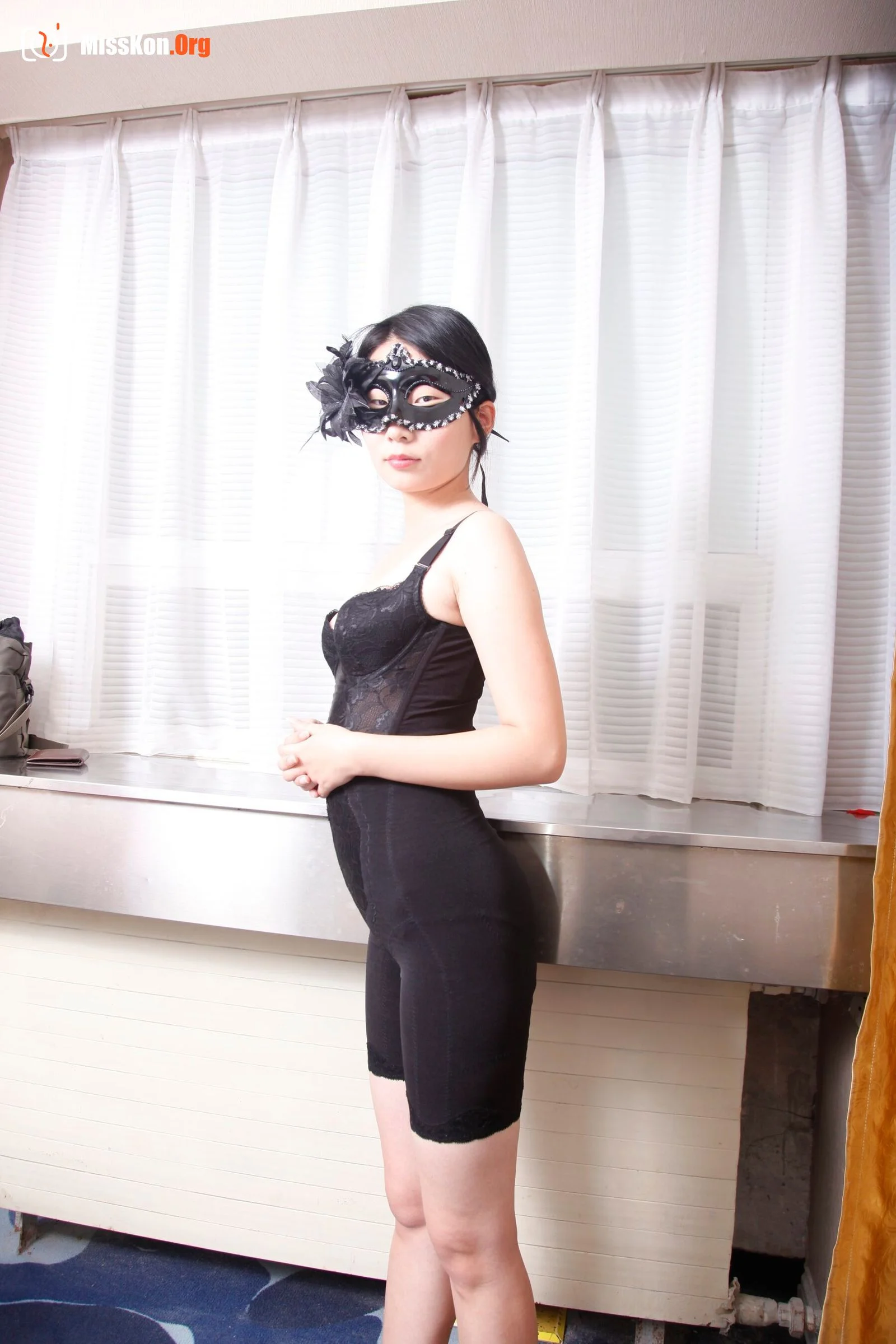 Nude photo set of Chinese model: Minibus (2013-10-20) - Photo 12
