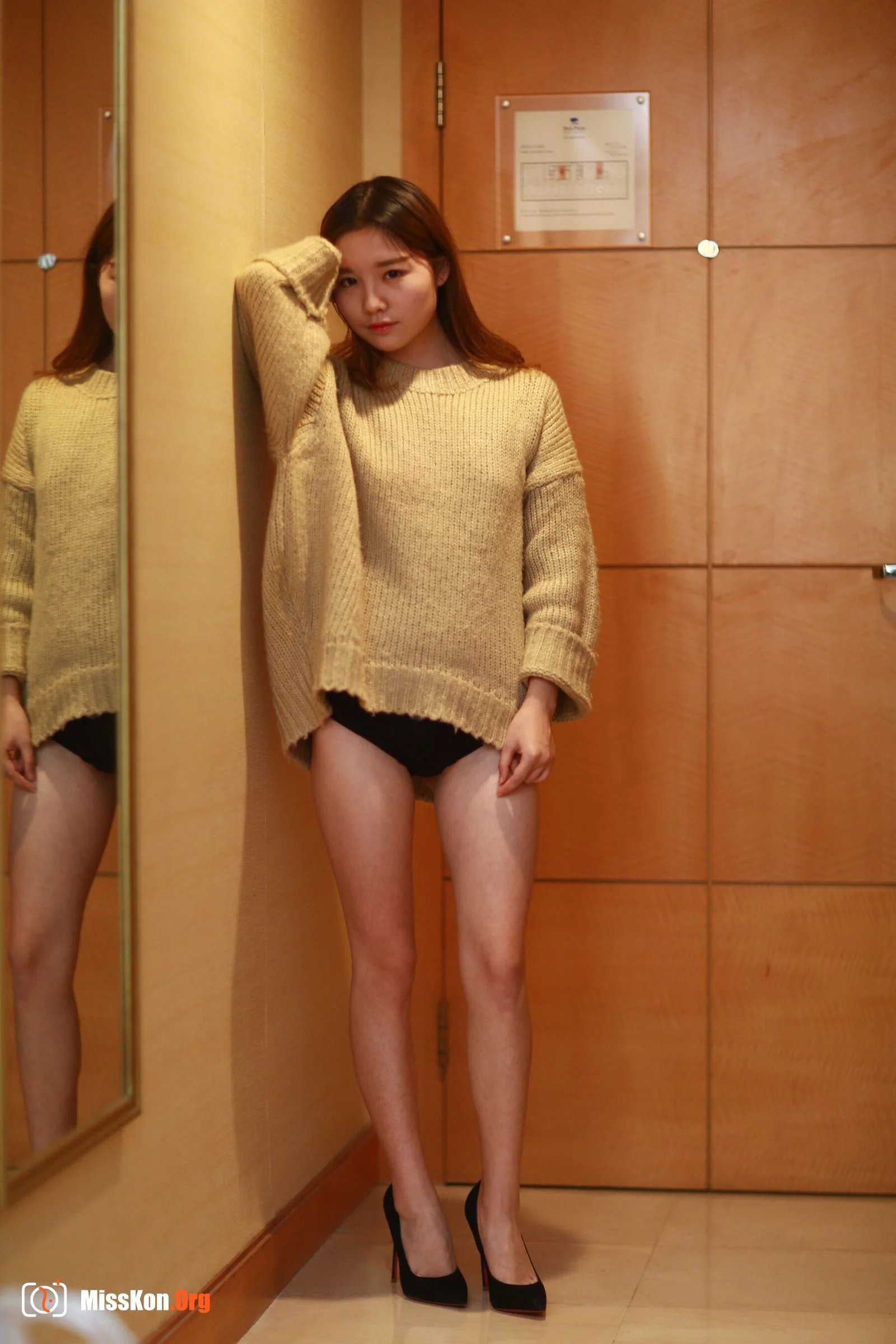 Nude photo set of Chinese model: Misa (2016-12-19) - Photo 11