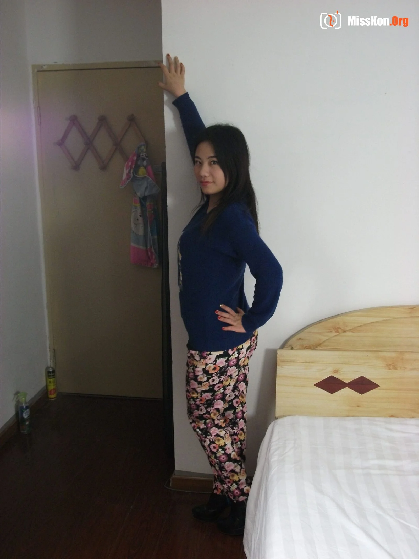 Nude photo set of Chinese model: Mo Yu (2013-10-29) - Photo 2