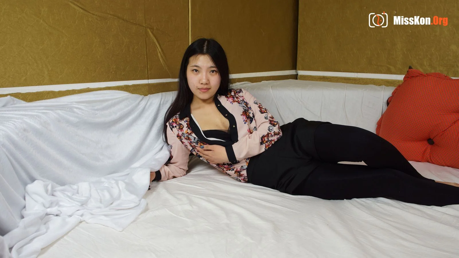 Nude photo set of Chinese model: Natural (2015-03-19) - Photo 10