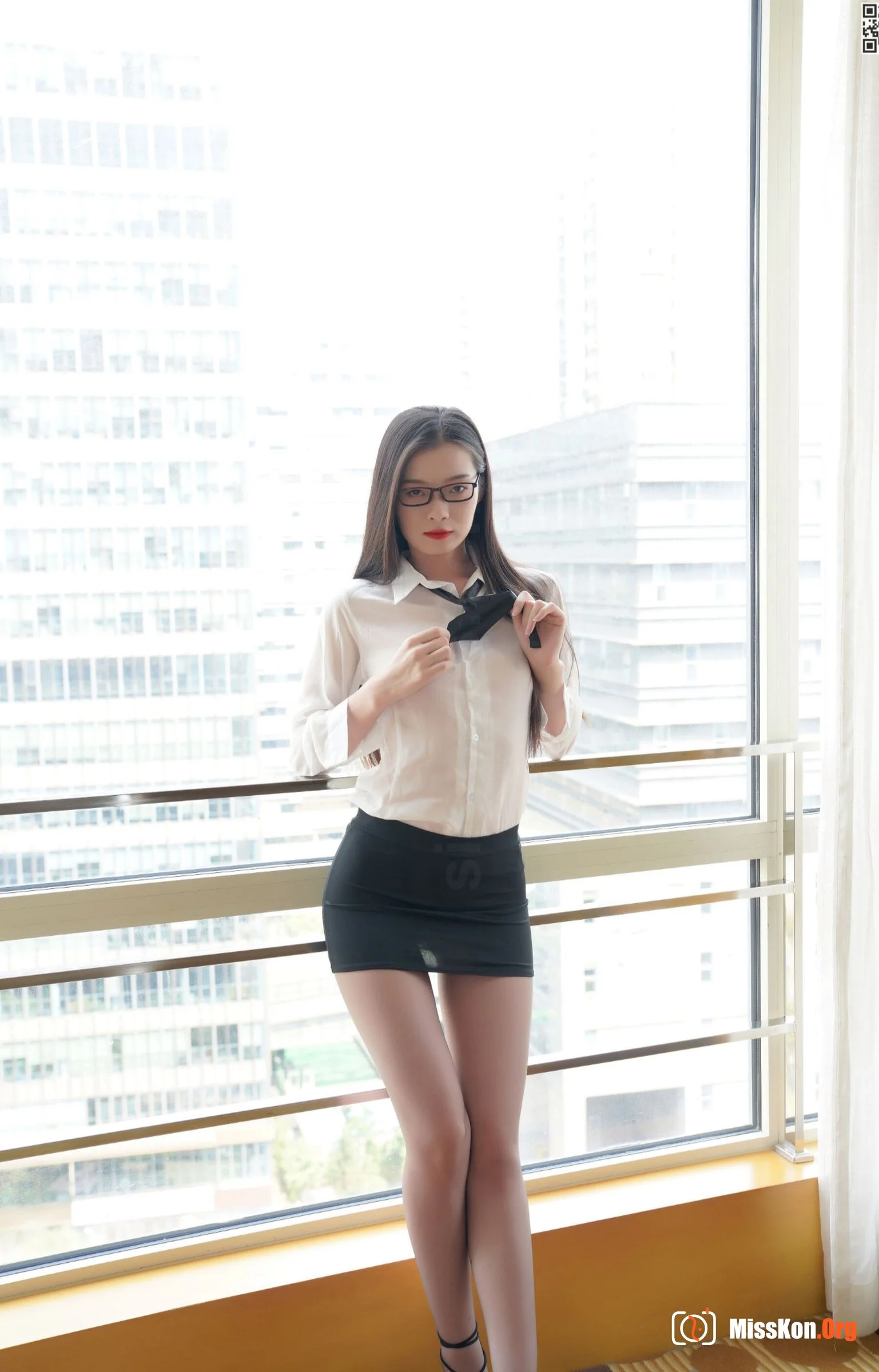 Nude photo set of Chinese model: Neat (2023-09-24) - Photo 11