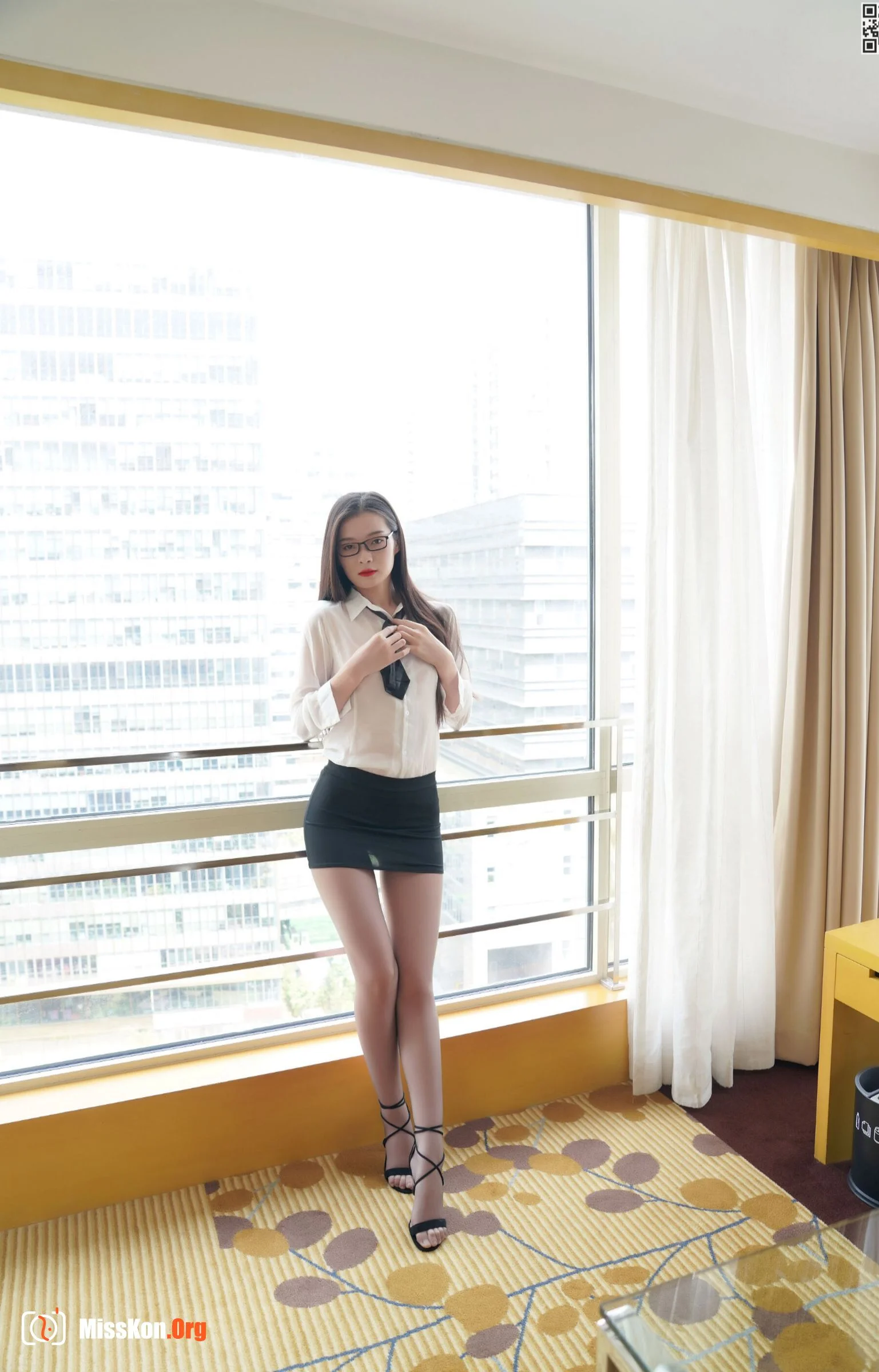 Nude photo set of Chinese model: Neat (2023-09-24) - Photo 9