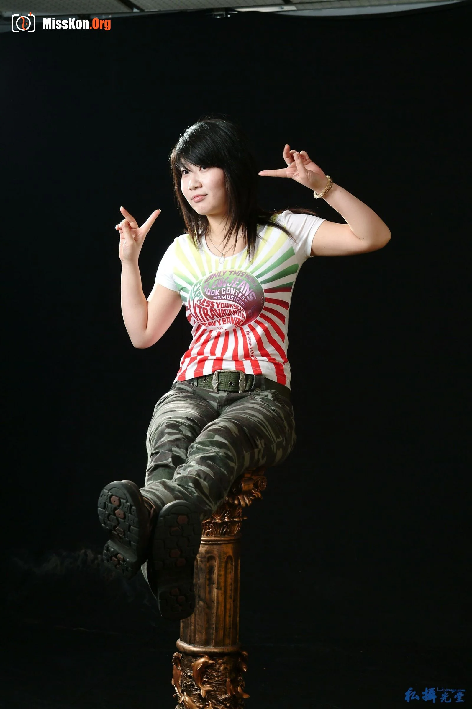 Nude photo set of Chinese model: Ni Ping (2007-01-13) - Photo 4