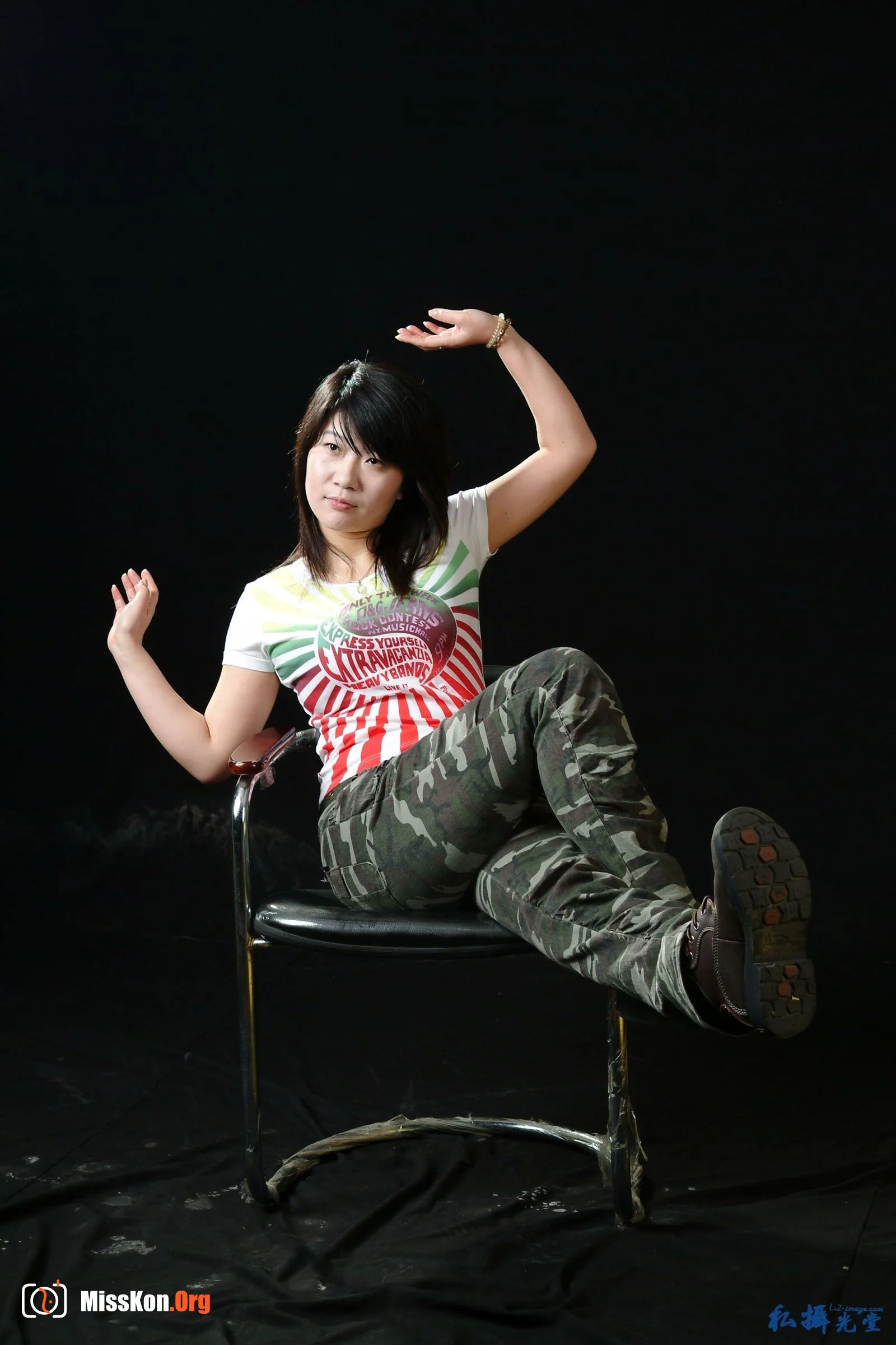 Nude photo set of Chinese model: Ni Ping (2007-01-13) - Photo 7