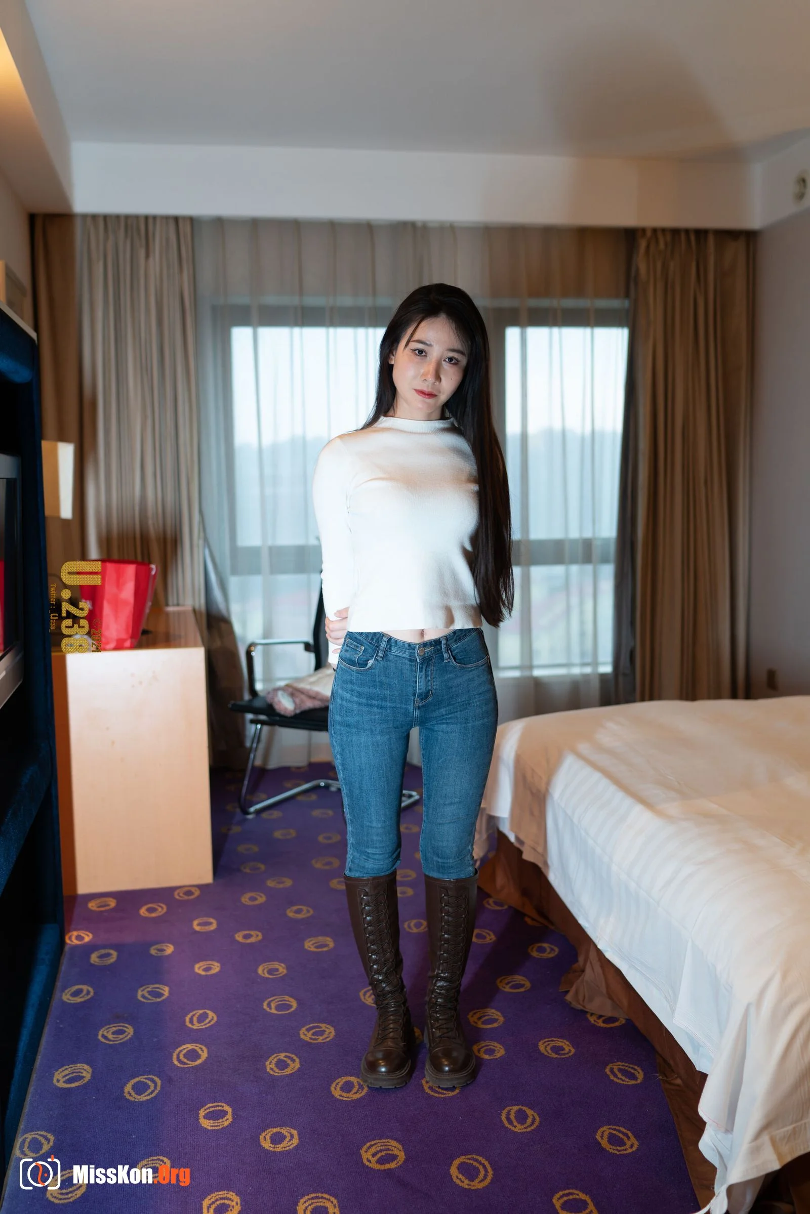 Nude photo set of Chinese model: Noob - Photo 3