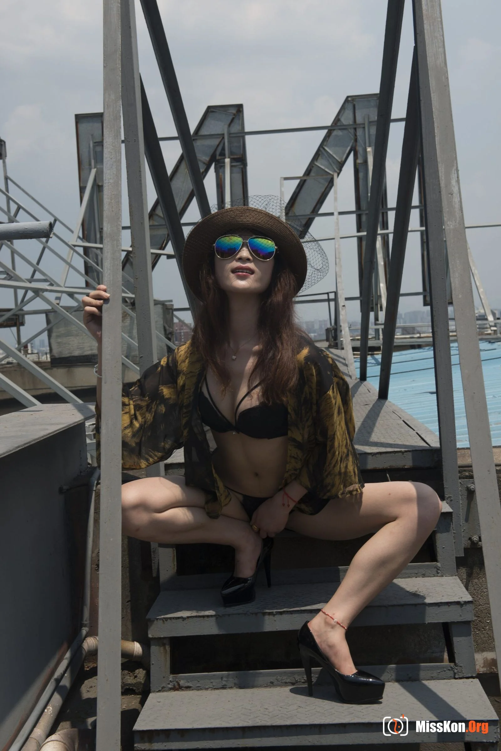 Nude photo set of Chinese model: Ouyang Bi (2015-08-01) - Photo 15