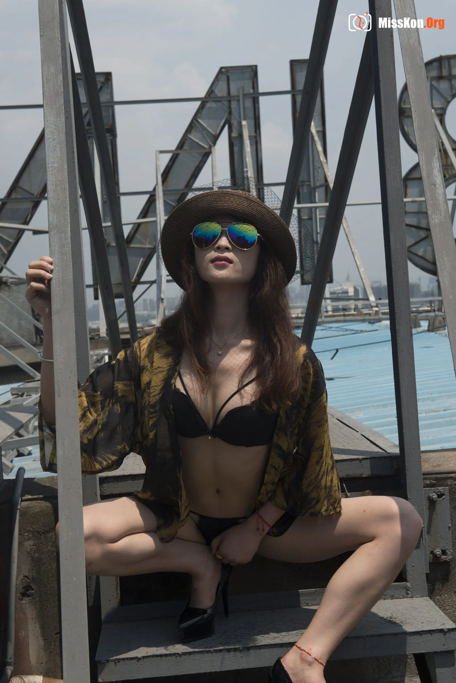 Nude photo set of Chinese model: Ouyang Bi (2015-08-01) - Photo 17