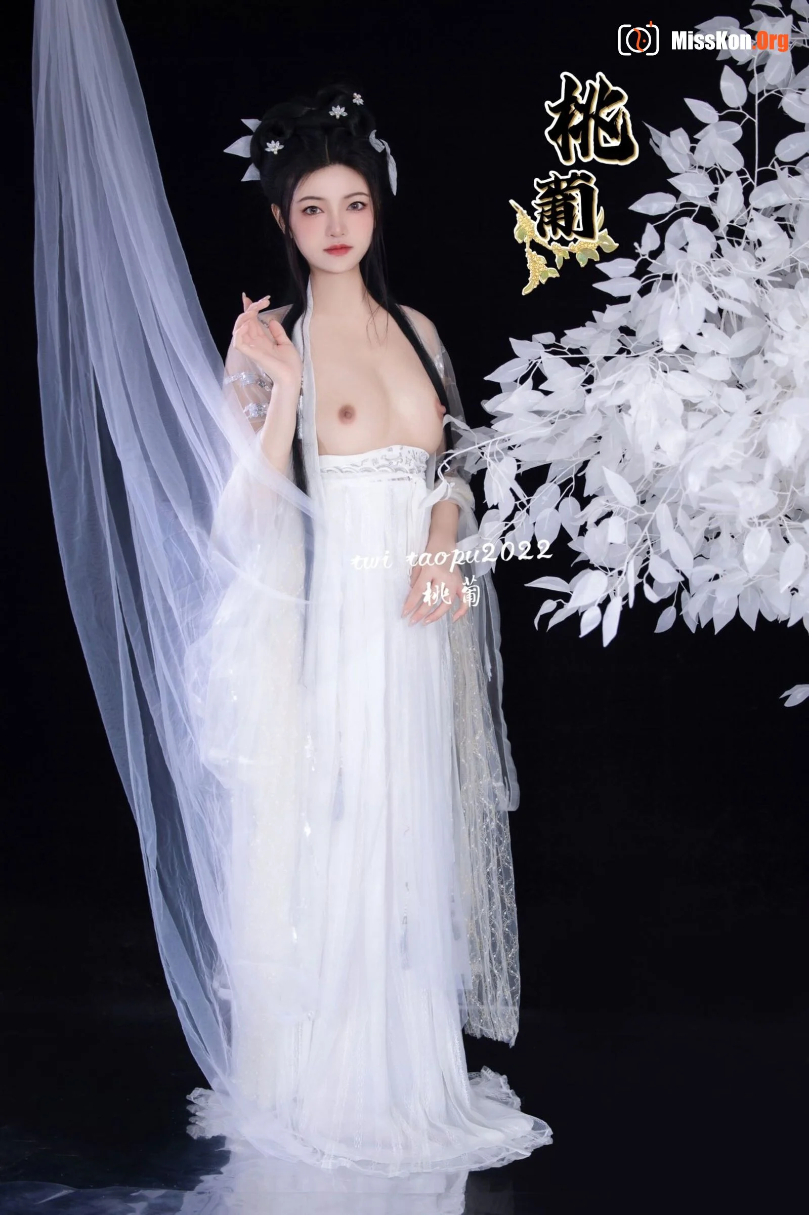 Nude photo set of Chinese model: Peach grape - Photo 17