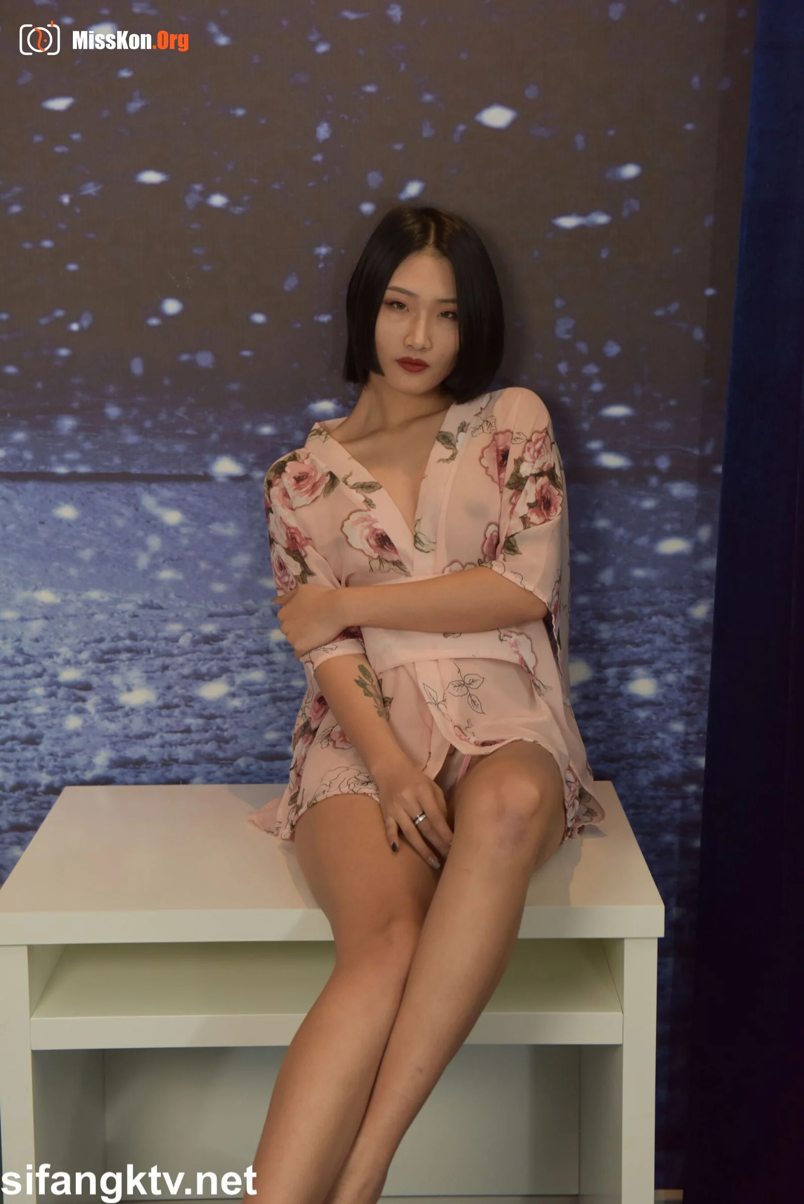 Nude photo set of Chinese model: Pei Ruixuan (2018-12-13) - Photo 9