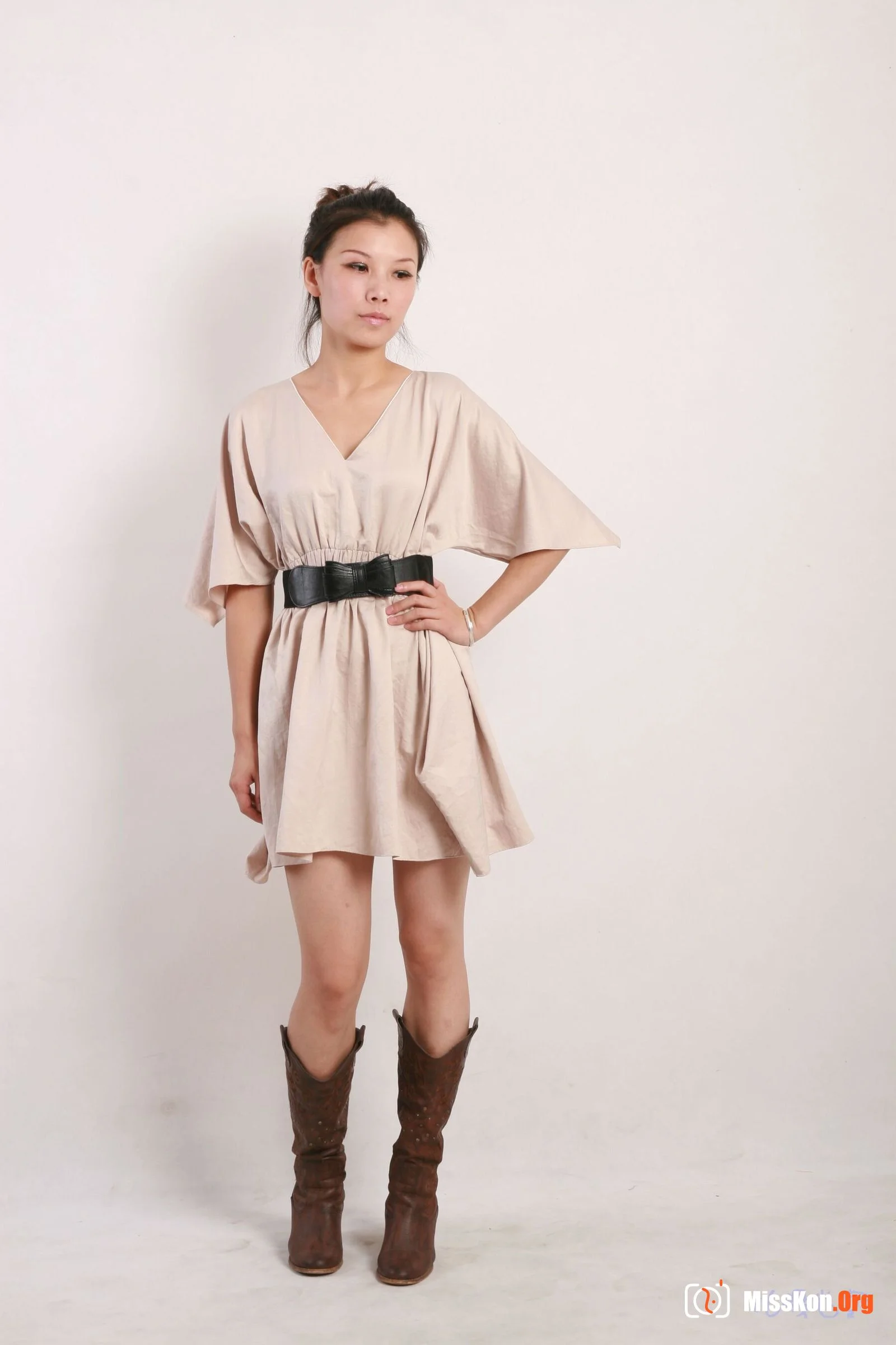 Nude photo set of Chinese model: Qi Qi (2009-10-26) - Photo 3