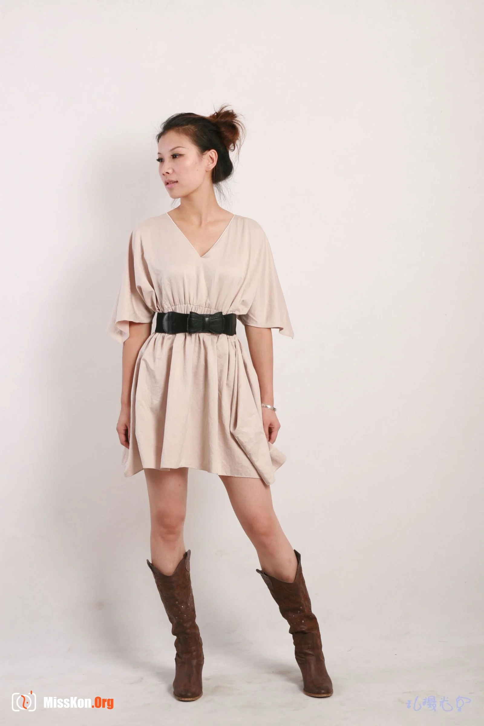 Nude photo set of Chinese model: Qi Qi (2009-10-26) - Photo 4