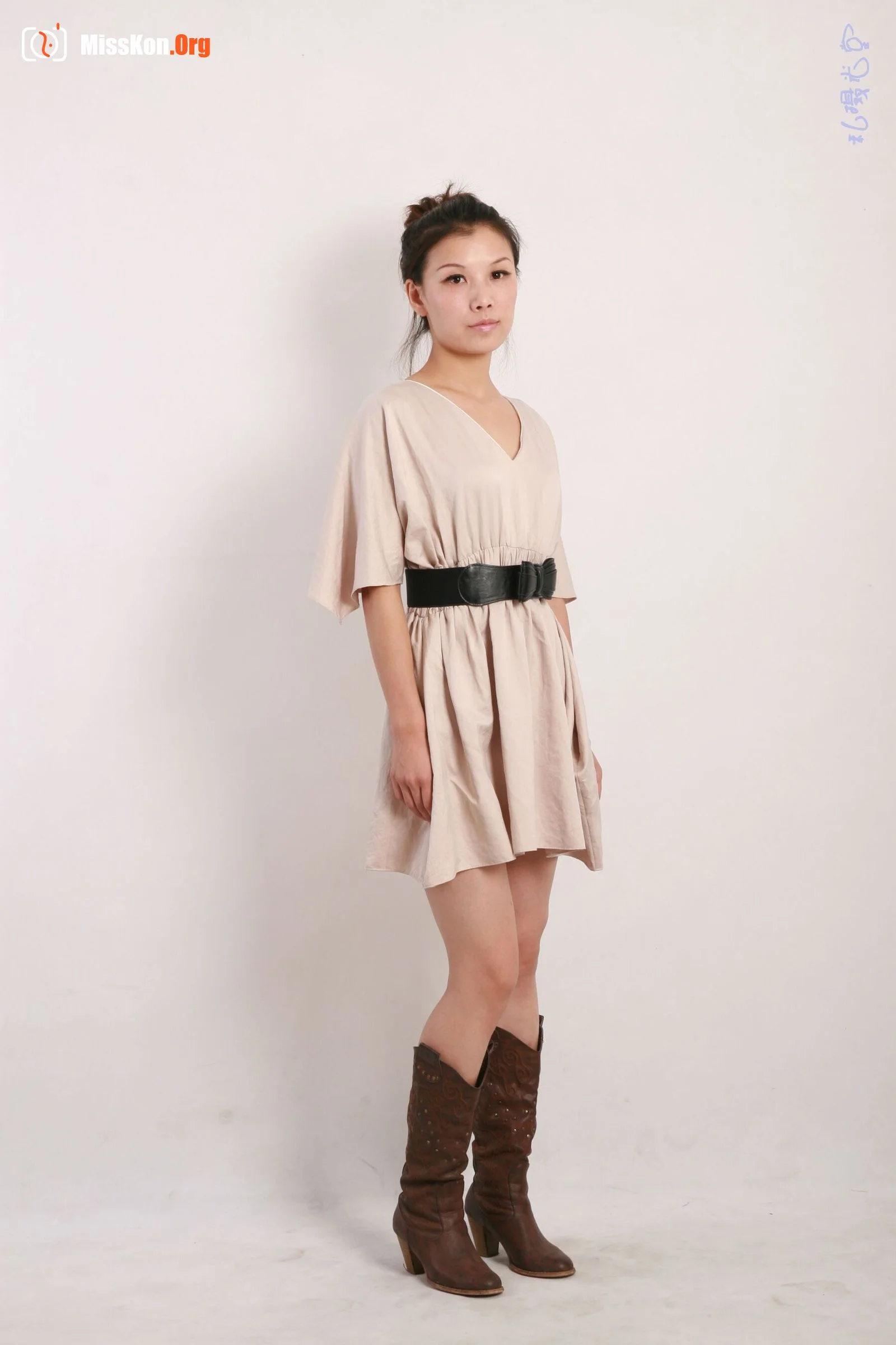 Nude photo set of Chinese model: Qi Qi (2009-10-26) - Photo 6