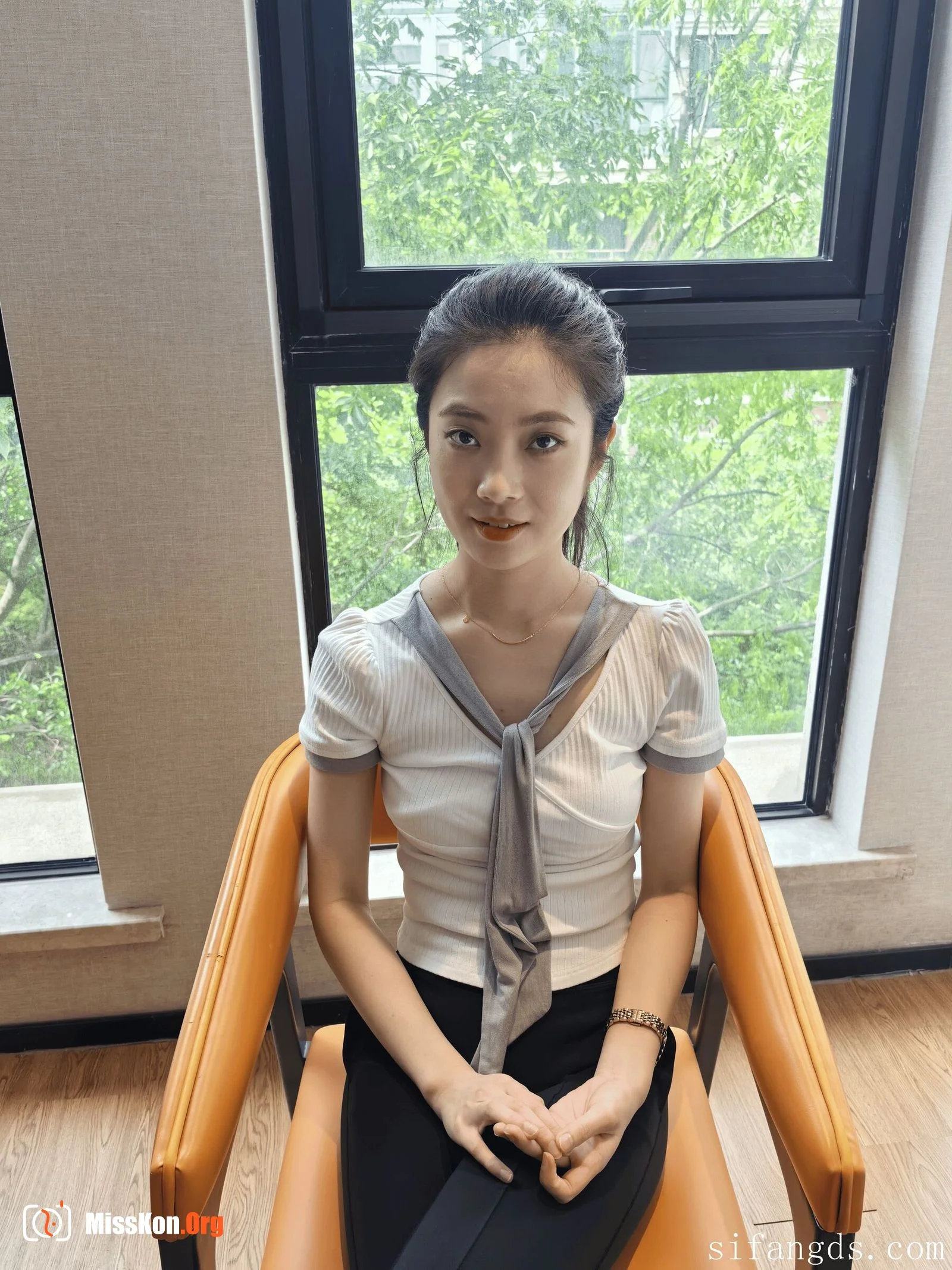 Nude photo set of Chinese model: Qi Qi - Photo 18