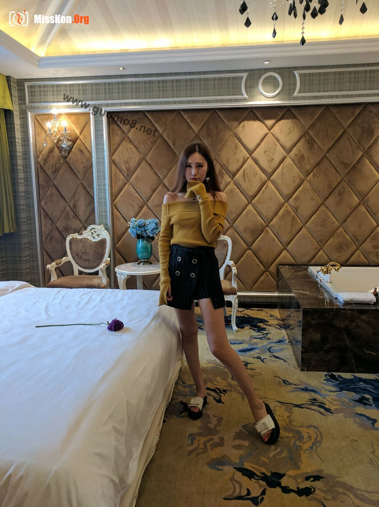 Nude photo set of Chinese model: Qianxue (2017-08-20) - Photo 2