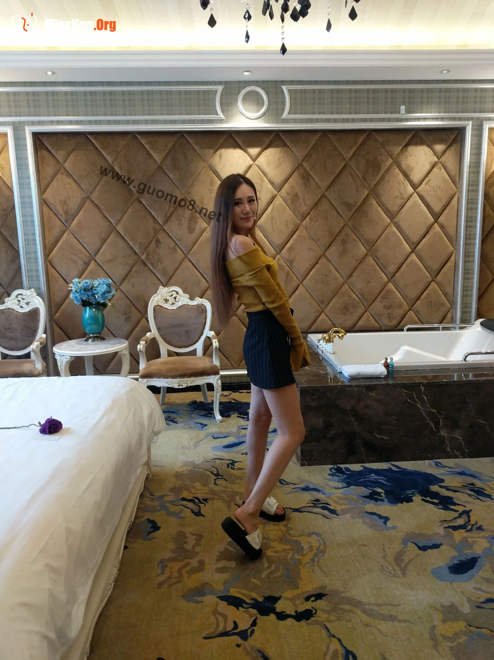 Nude photo set of Chinese model: Qianxue (2017-08-20) - Photo 7