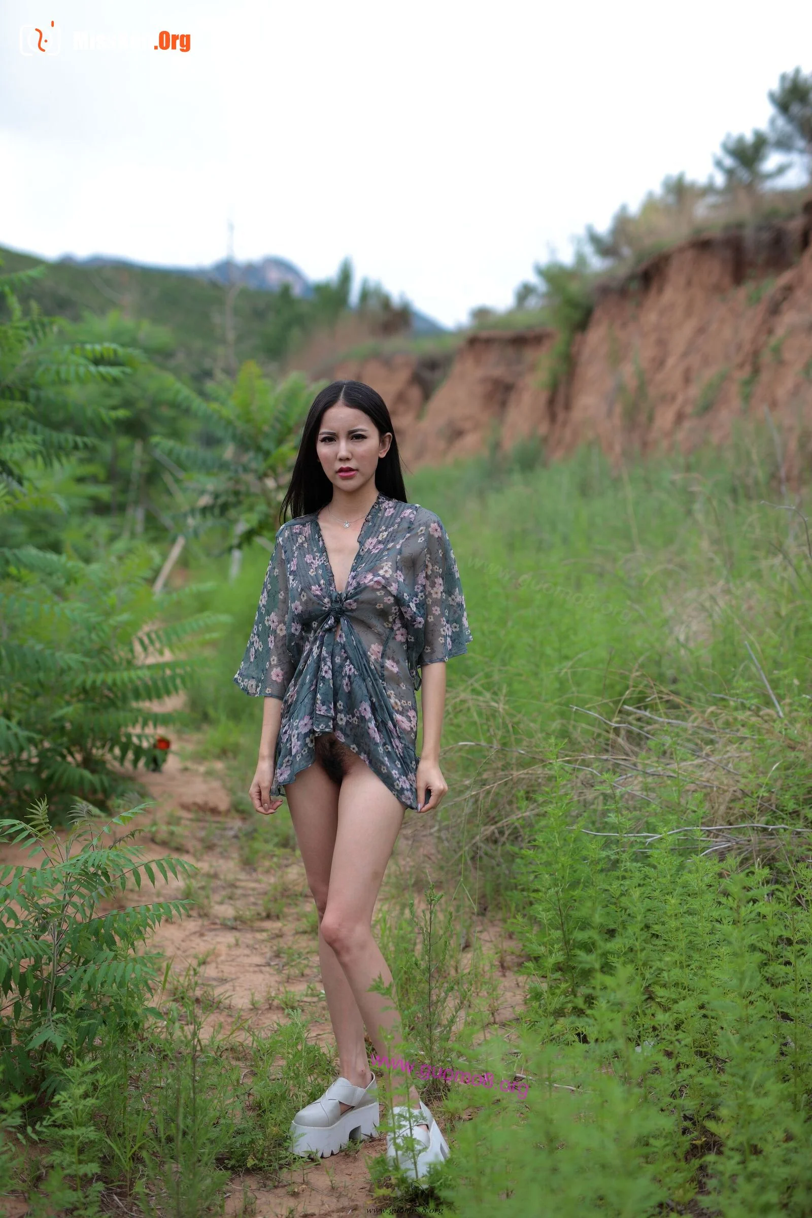 Nude photo set of Chinese model: Qiao Xue - Photo 16