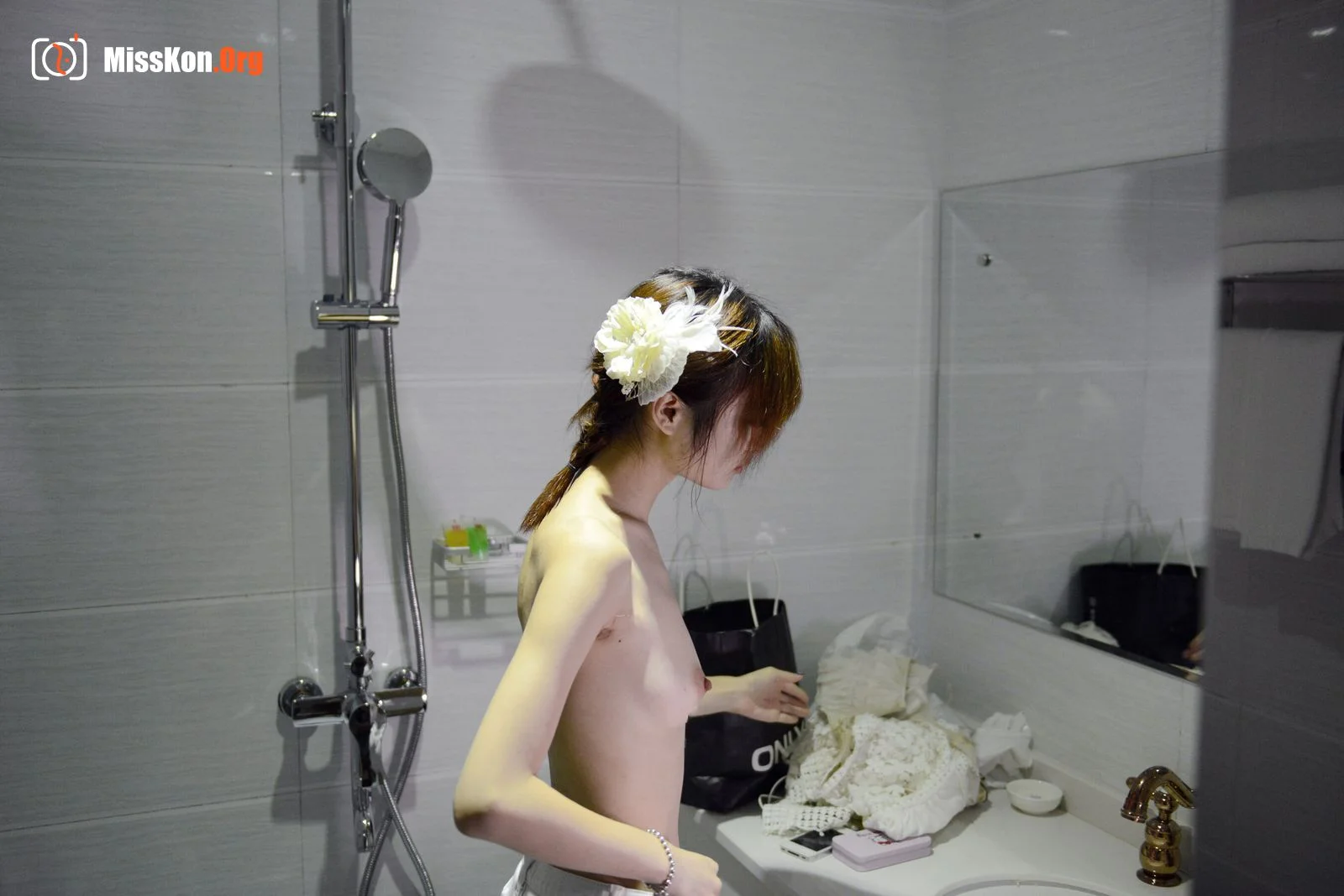 Nude photo set of Chinese model: Qiulin (2017-07-30) - Photo 11