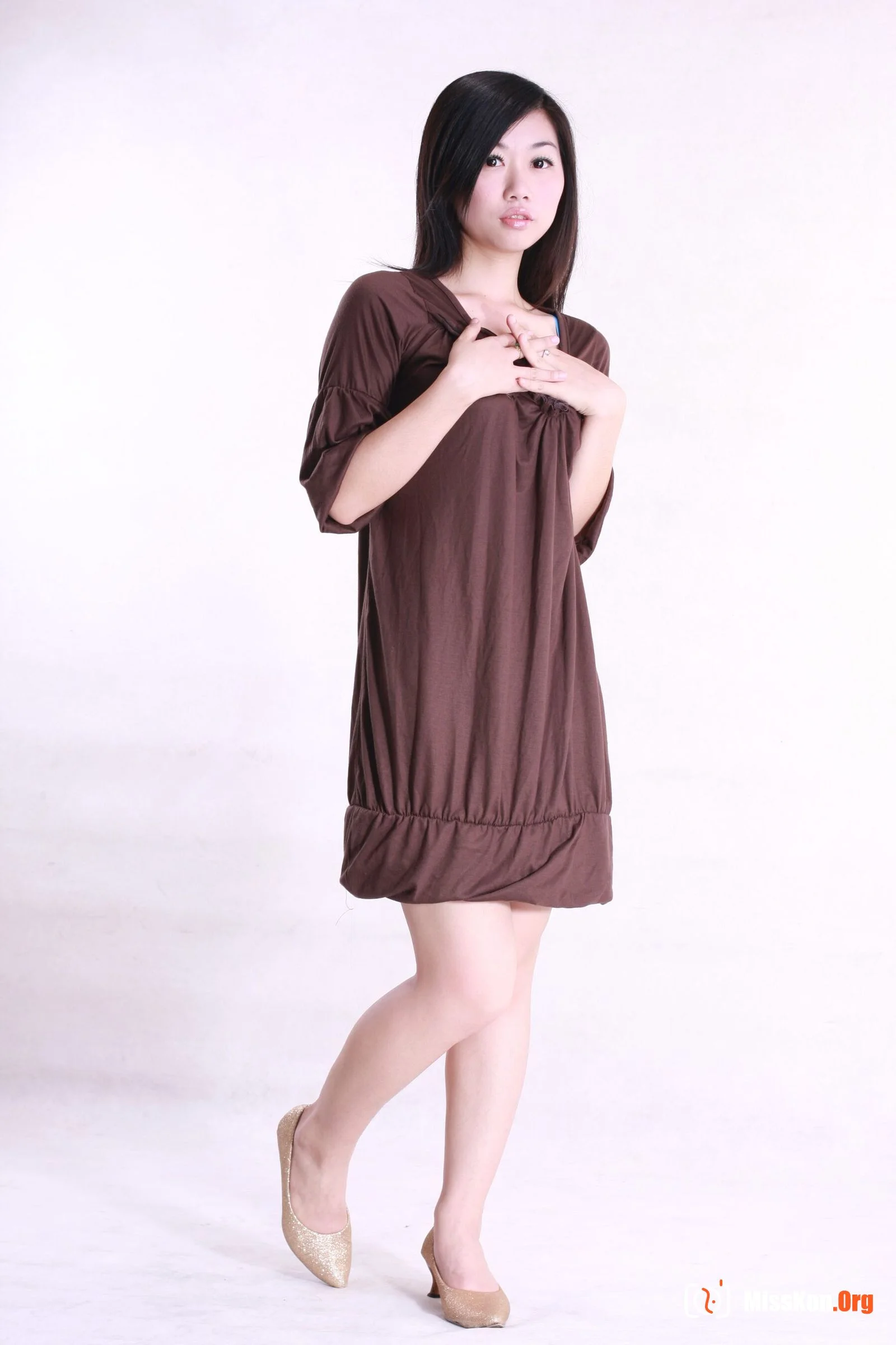 Nude photo set of Chinese model: Qu Qi (2007-12-12) - Photo 9