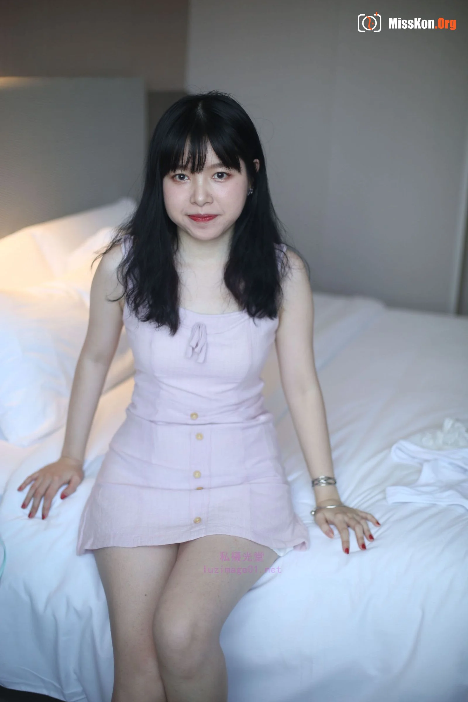Nude photo set of Chinese model: Really (2020-07-18) - Photo 10