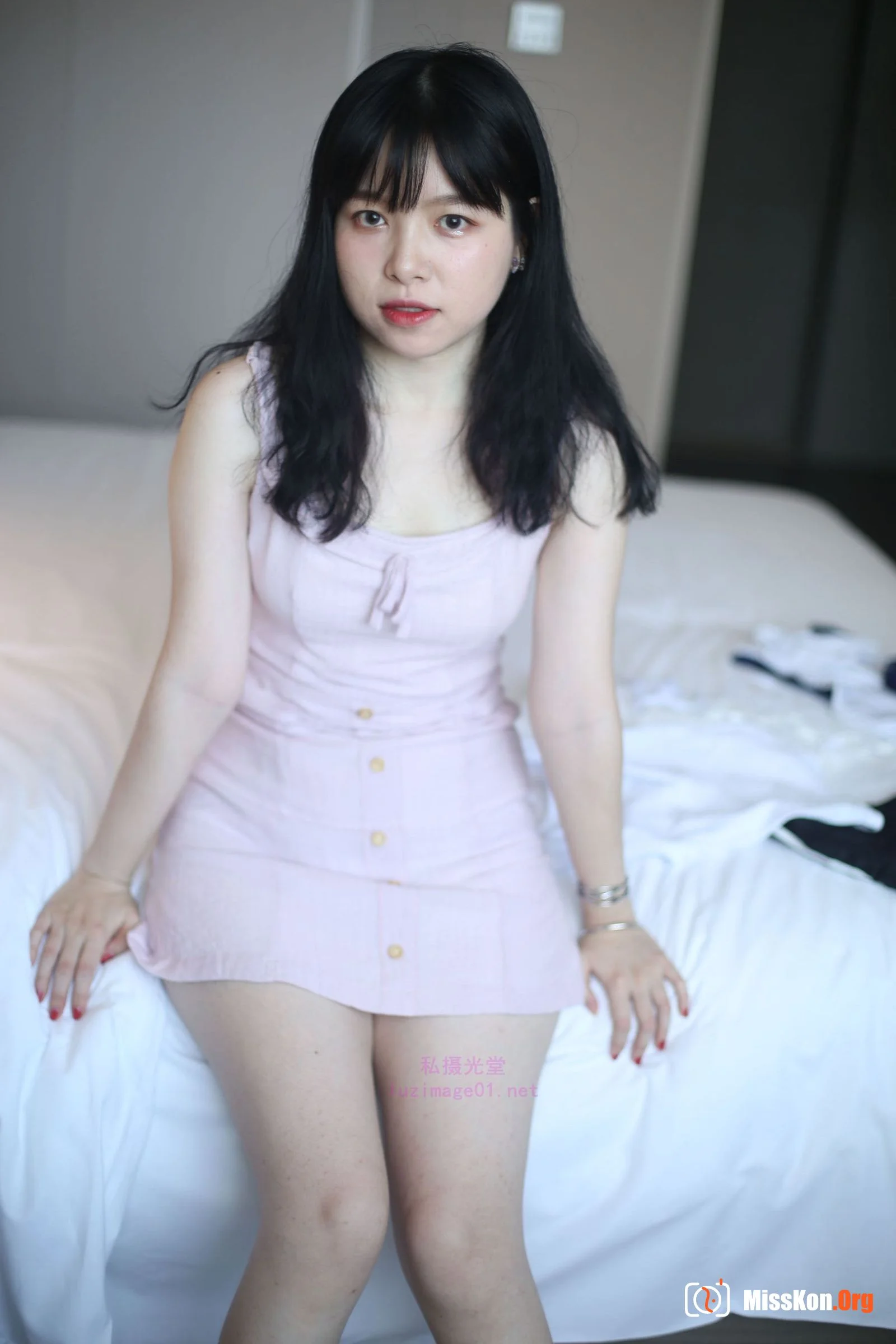 Nude photo set of Chinese model: Really (2020-07-18) - Photo 8