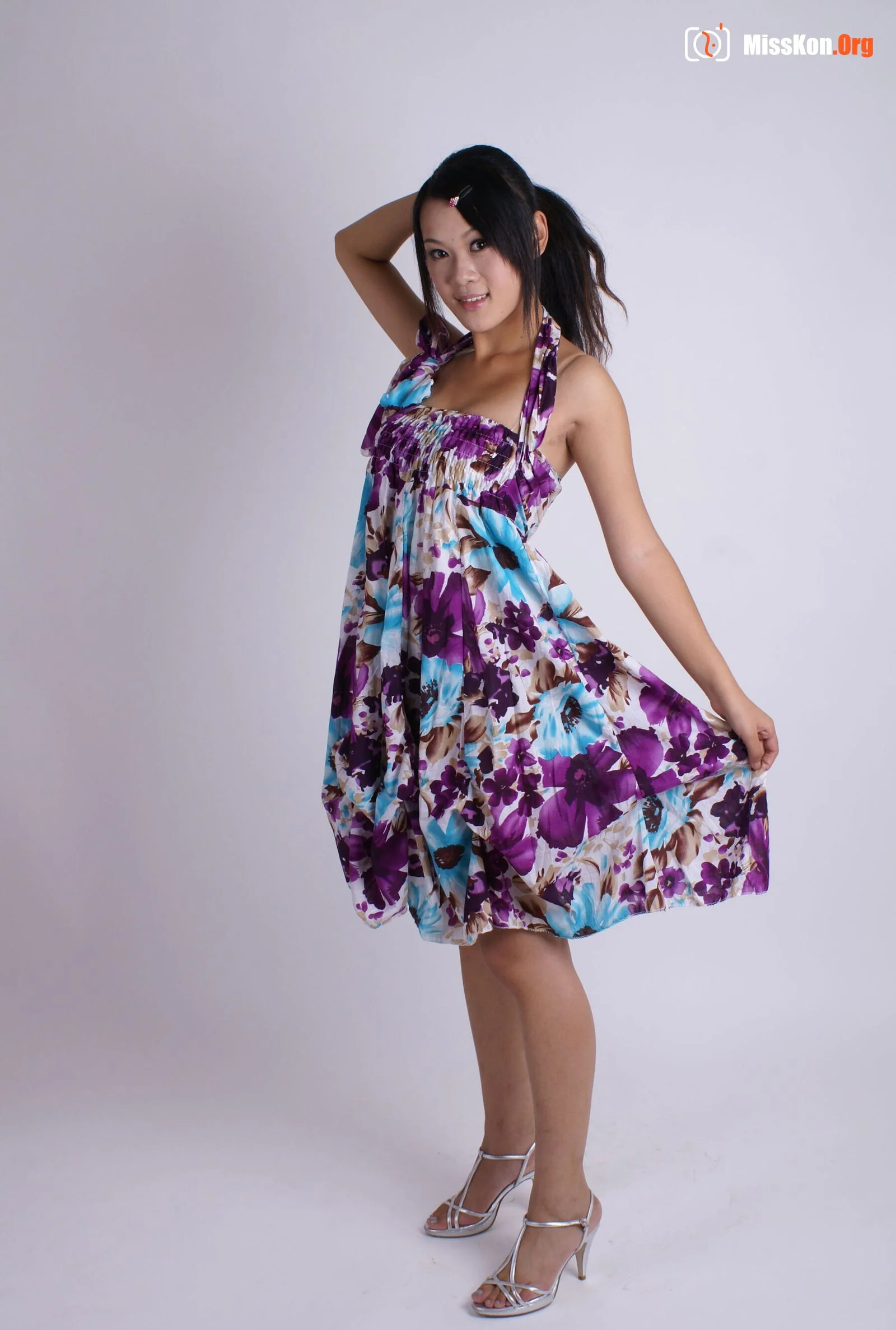 Nude photo set of Chinese model: Rongrong (little duck) (2008-08-14) - Photo 10