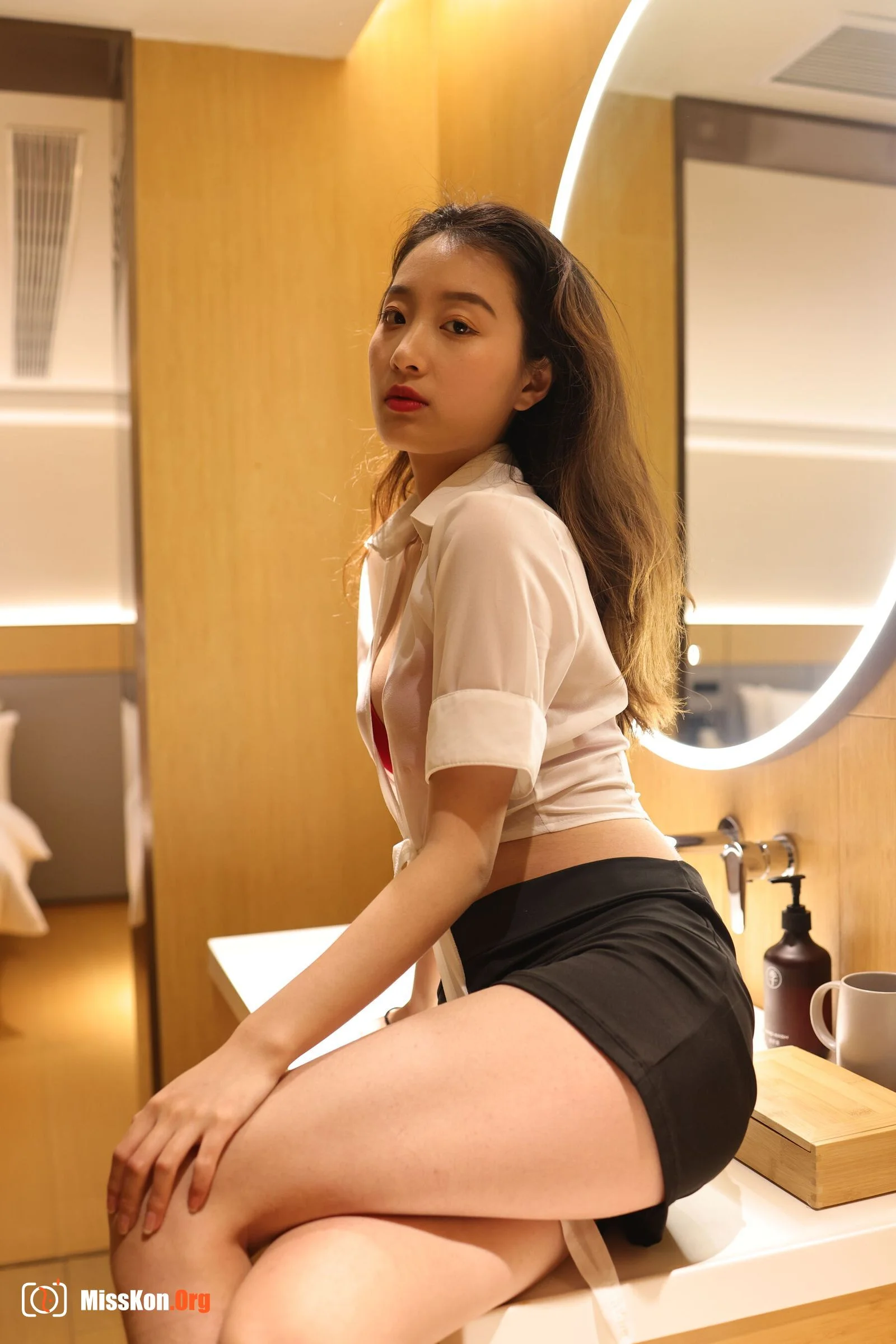 Nude photo set of Chinese model: Royal sister (2021-02-27) - Photo 11