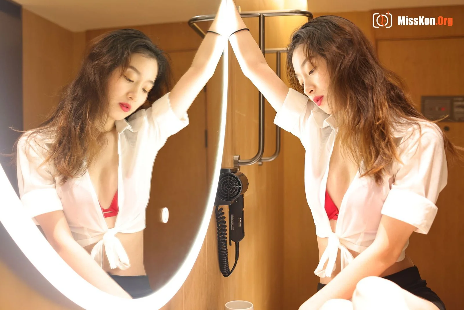 Nude photo set of Chinese model: Royal sister (2021-02-27) - Photo 18