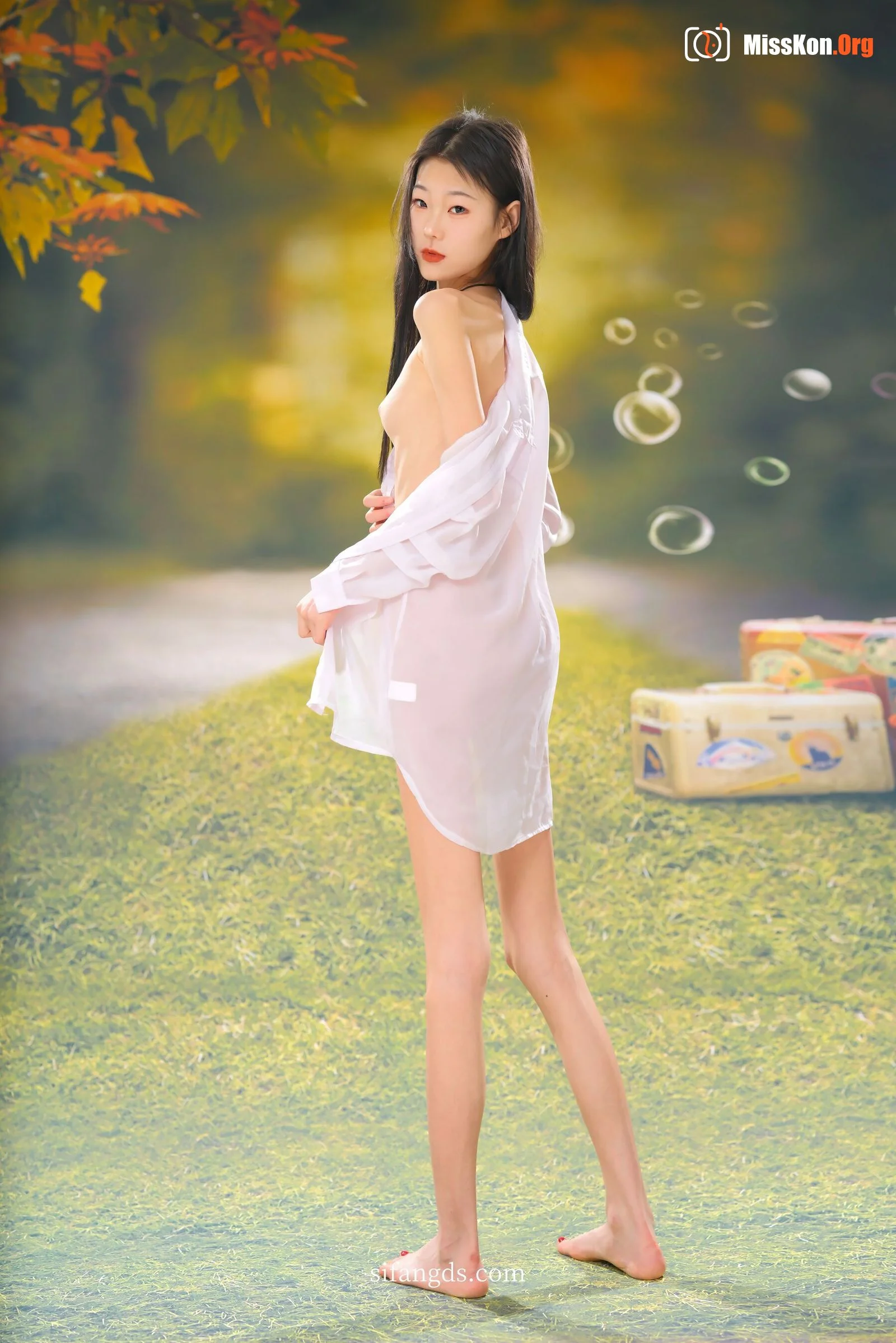 Nude photo set of Chinese model: Runyao - Photo 3