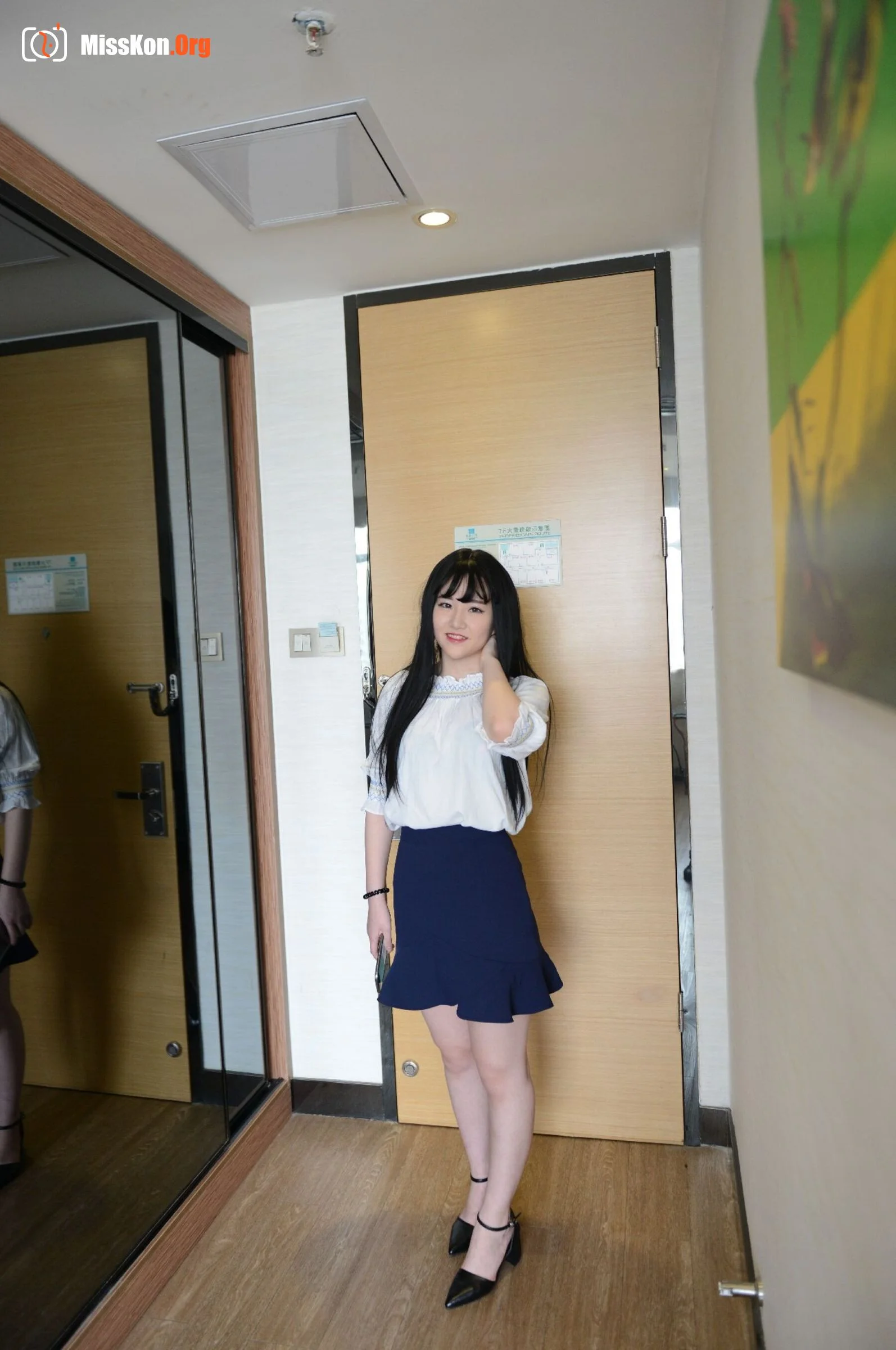 Nude photo set of Chinese model: Ruolan (2017-03-25) - Photo 6