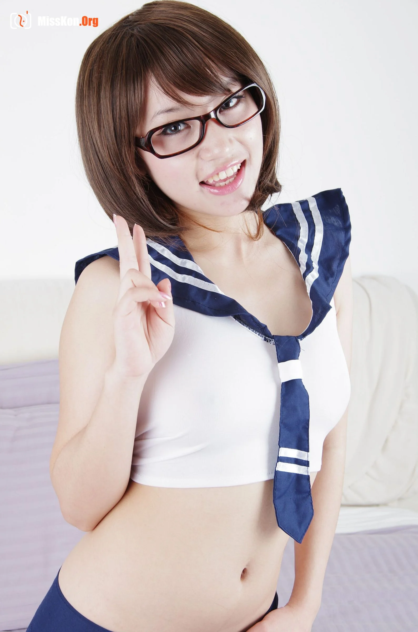 Nude photo set of Chinese model: Shanshan (2011-05-01) - Photo 13
